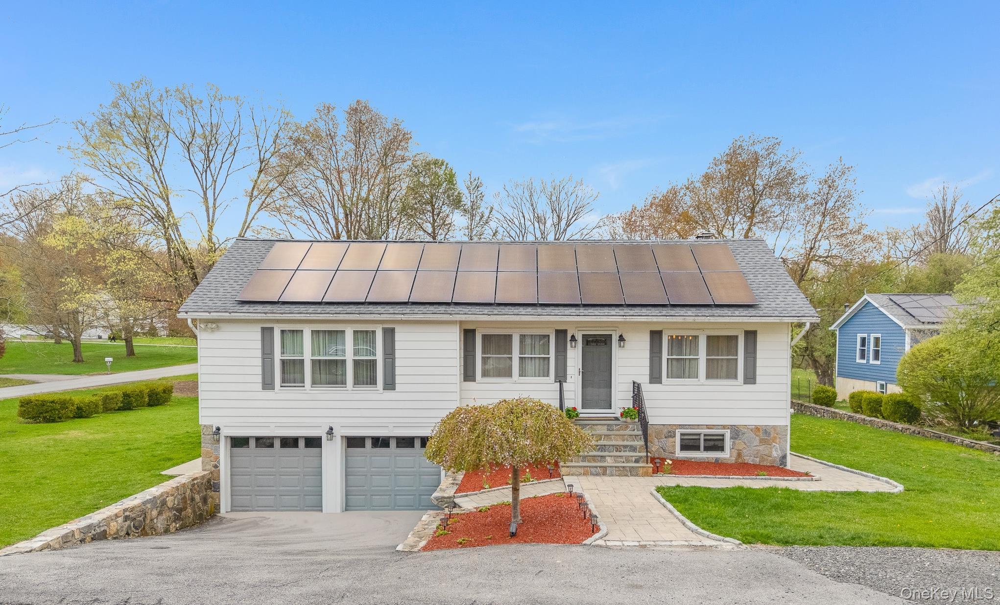 Single Family Meadow Sweet  Westchester County, NY 10567, MLS-986133-2