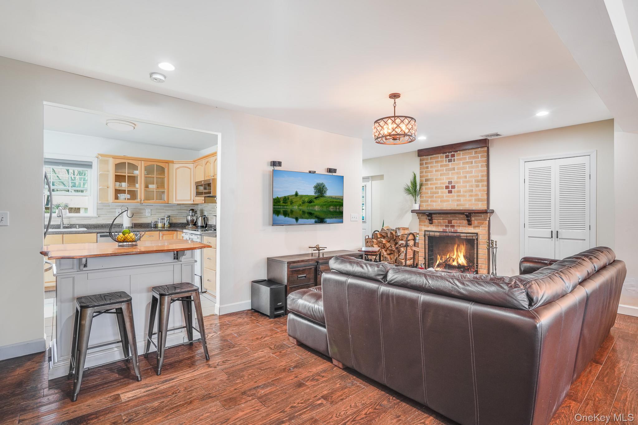 Single Family Meadow Sweet  Westchester County, NY 10567, MLS-986133-9