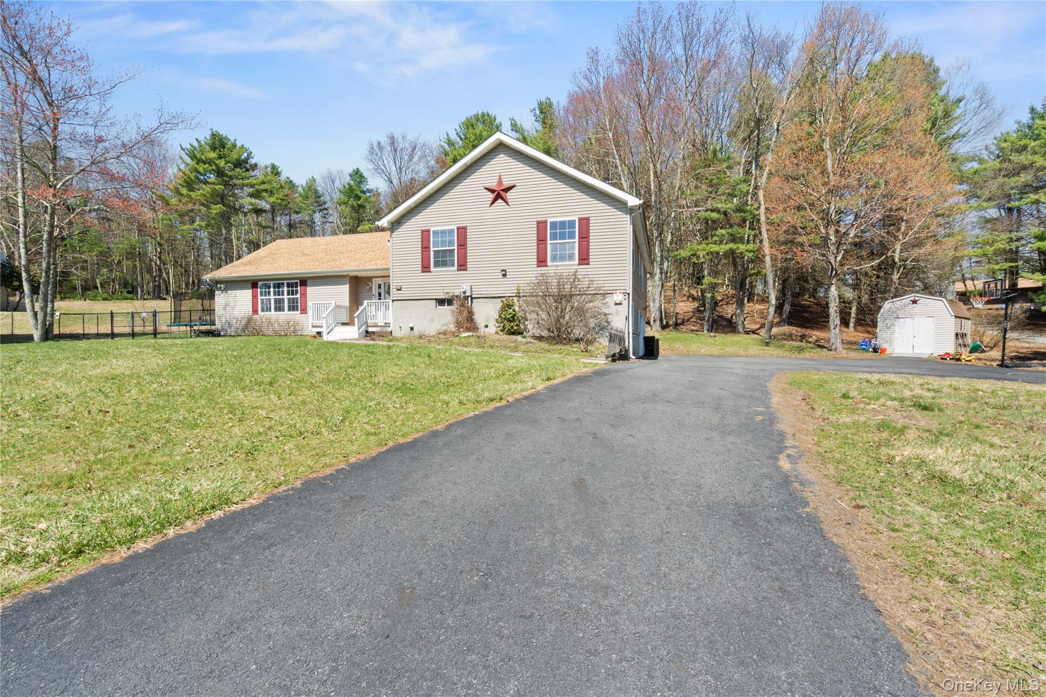 Single Family Marjorie  Sullivan County, NY 12701, MLS-986150-2