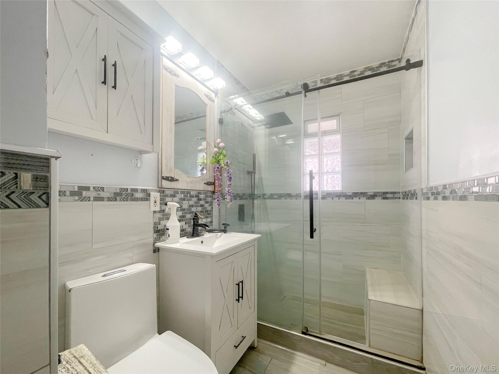 Single Family 223rd  Bronx, NY 10466, MLS-986152-16