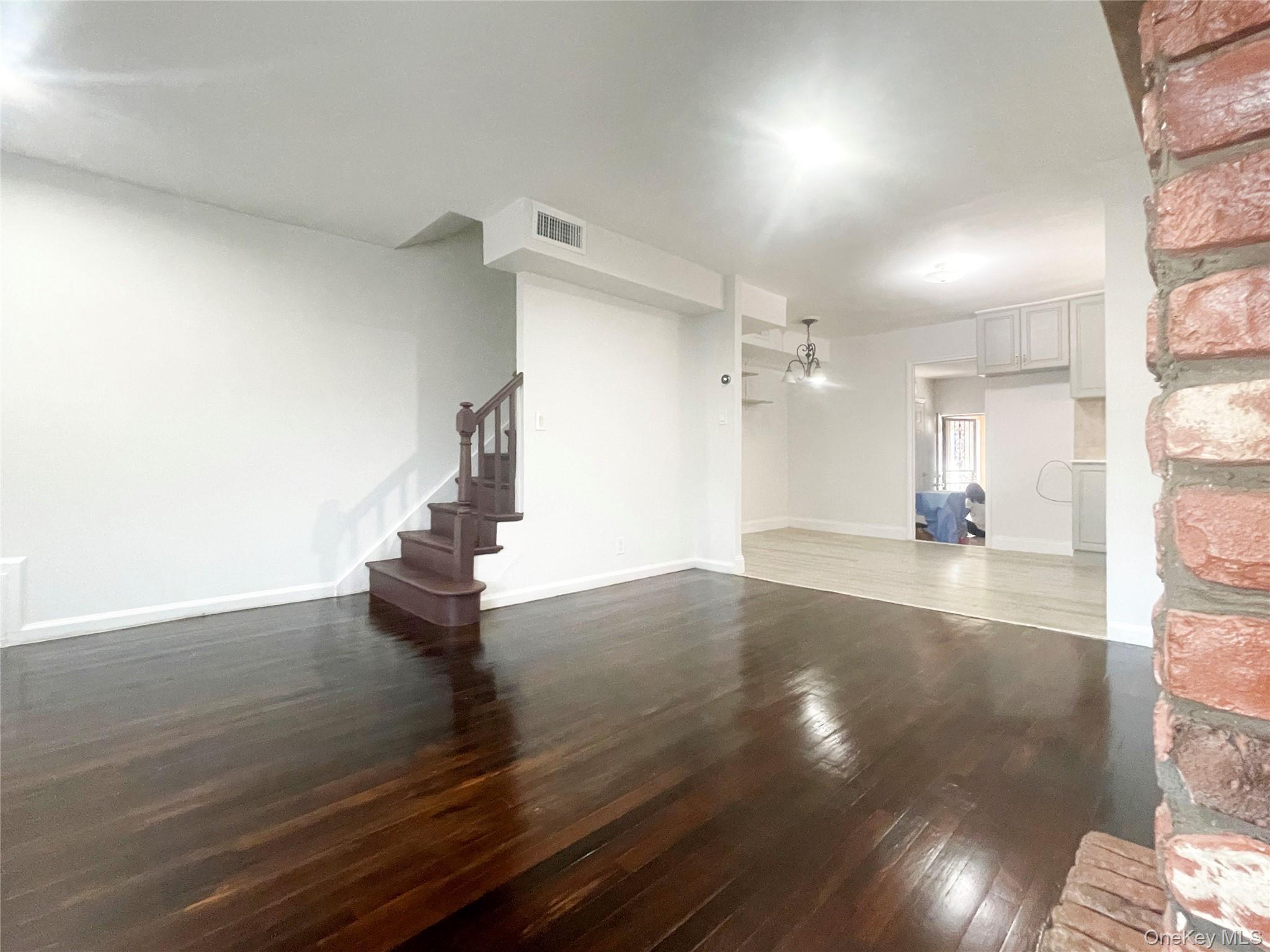 Single Family 223rd  Bronx, NY 10466, MLS-986152-8