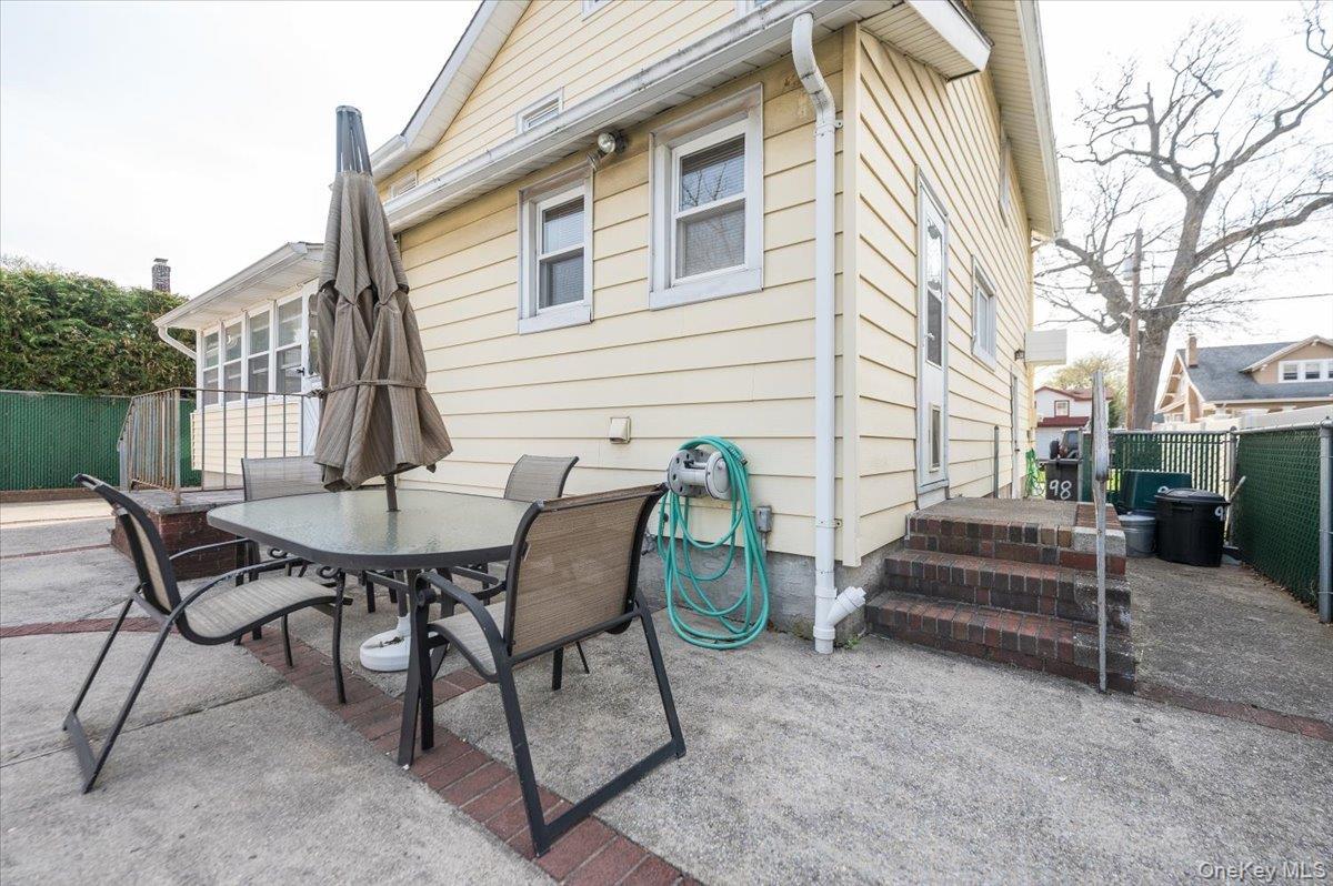 Single Family Melrose  Nassau County, NY 11563, MLS-986155-24