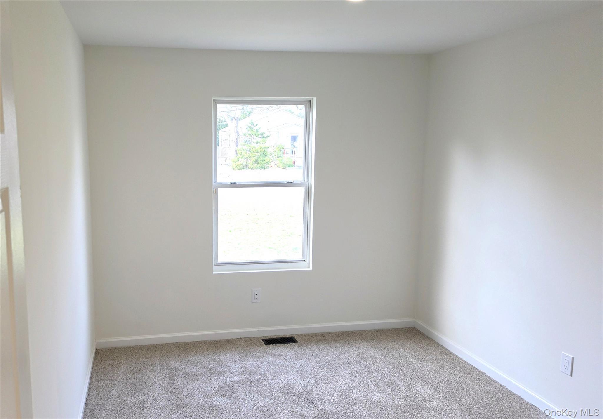 Single Family Murray  Suffolk County, NY 11727, MLS-986187-11