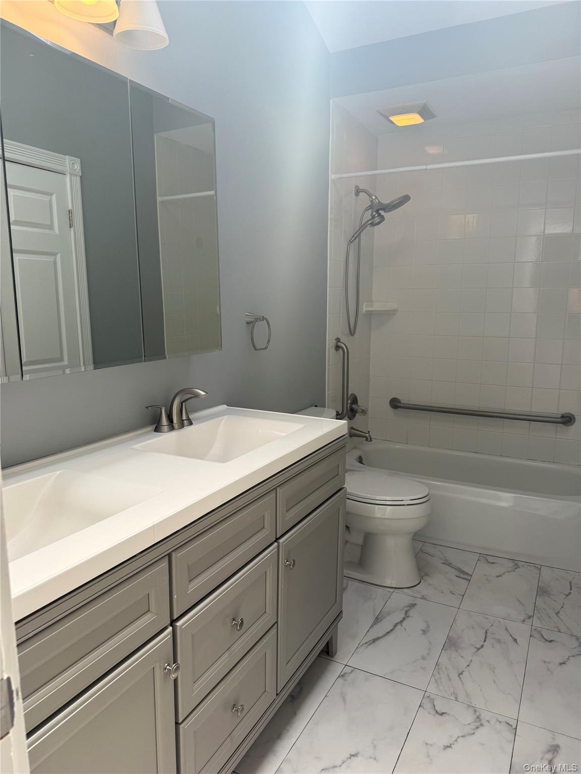 Single Family Woodycrest  Suffolk County, NY 11742, MLS-986198-6