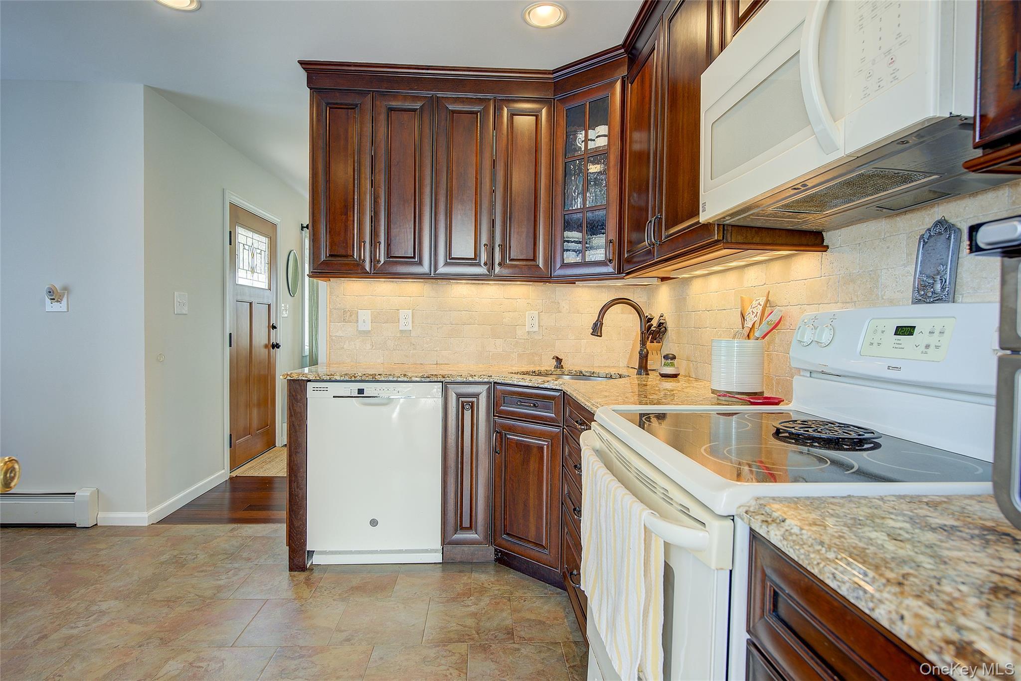 Single Family Crescent  Nassau County, NY 11756, MLS-986221-11