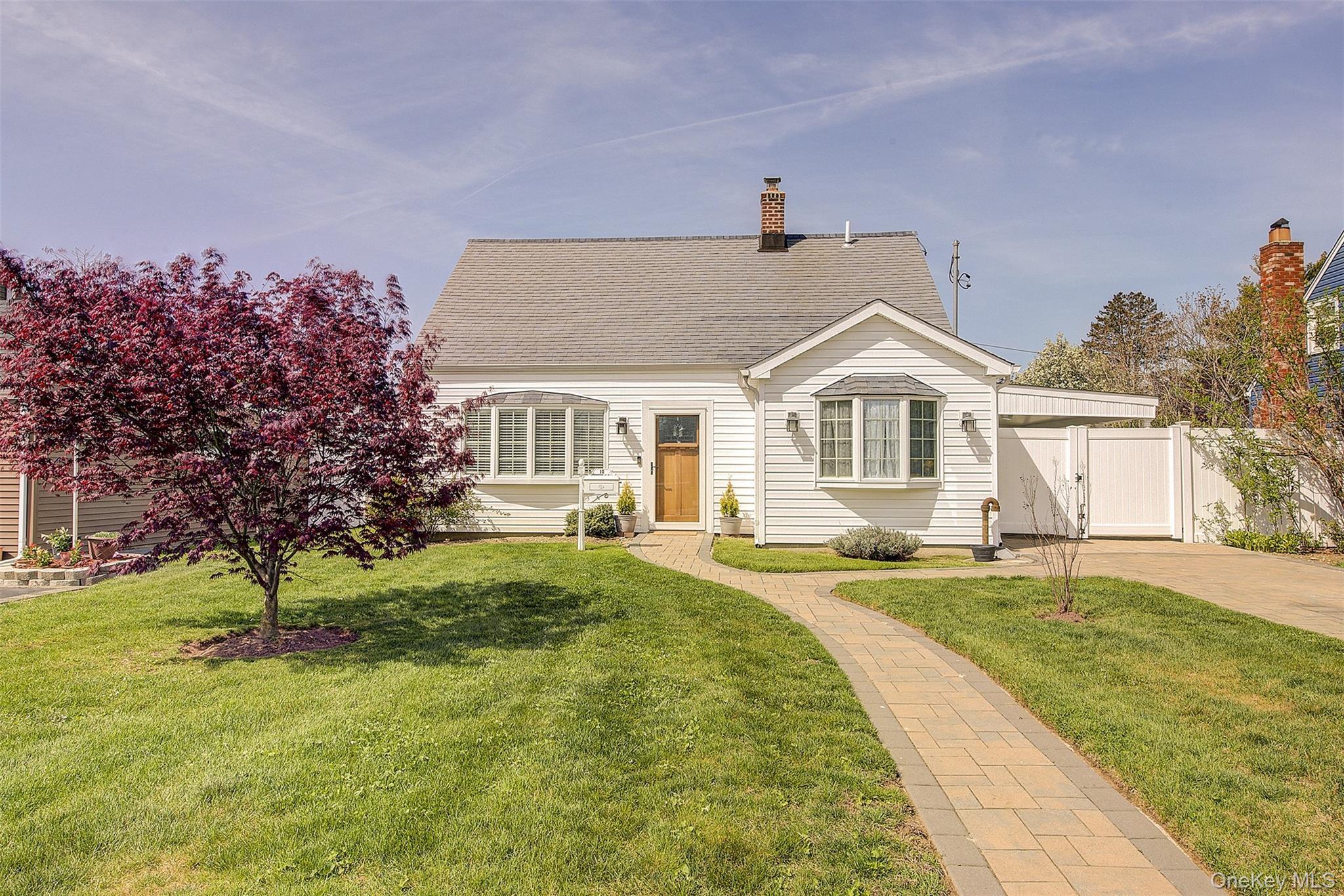 Single Family Crescent  Nassau County, NY 11756, MLS-986221-2