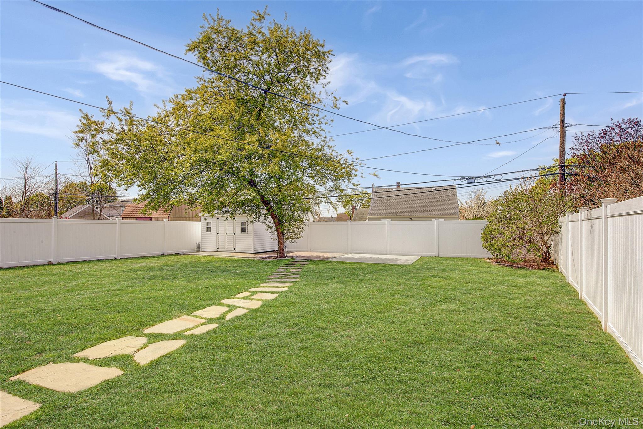 Single Family Crescent  Nassau County, NY 11756, MLS-986221-41