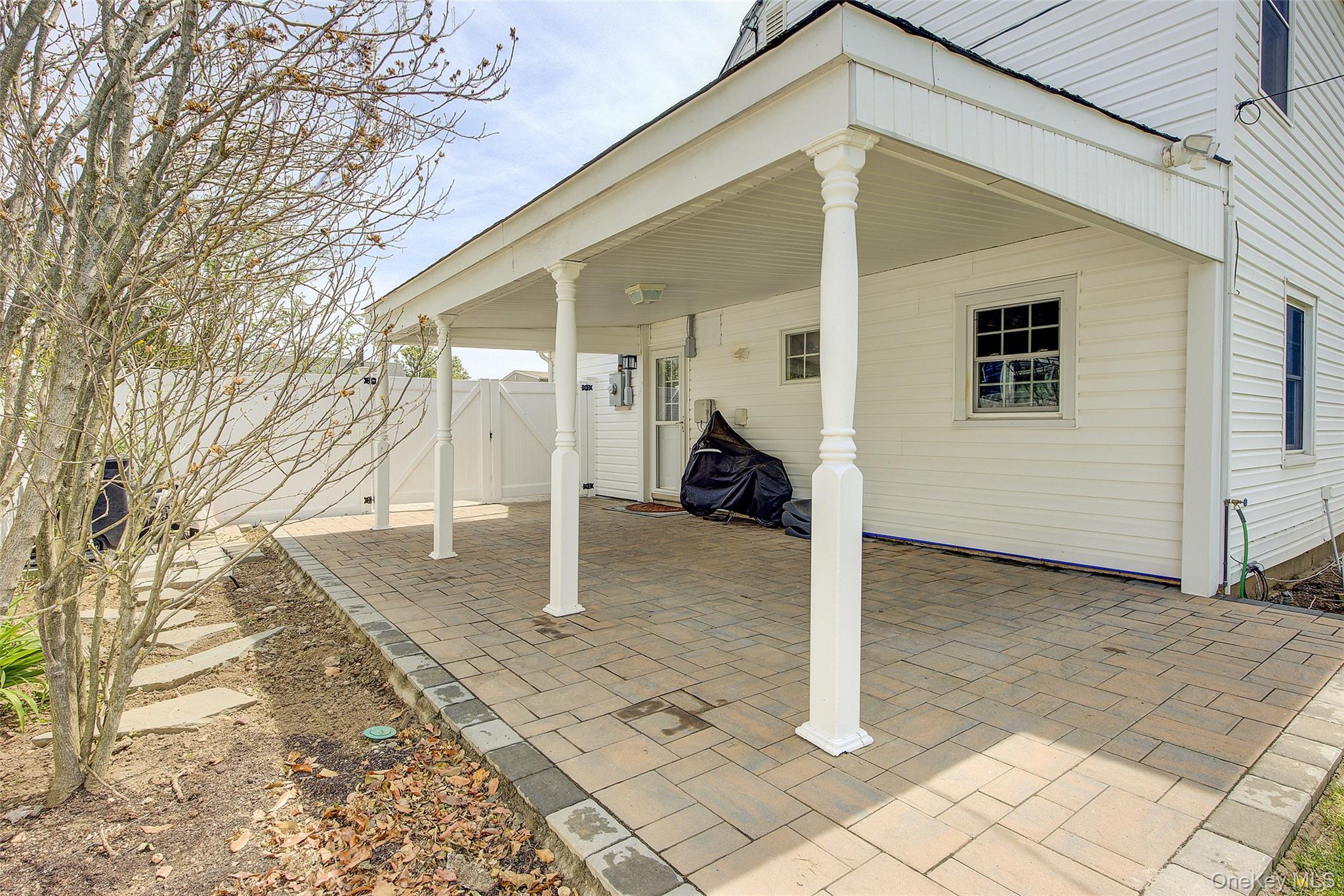 Single Family Crescent  Nassau County, NY 11756, MLS-986221-44