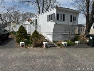 Single Family River Road  Suffolk County, NY 11933, MLS-986224-3