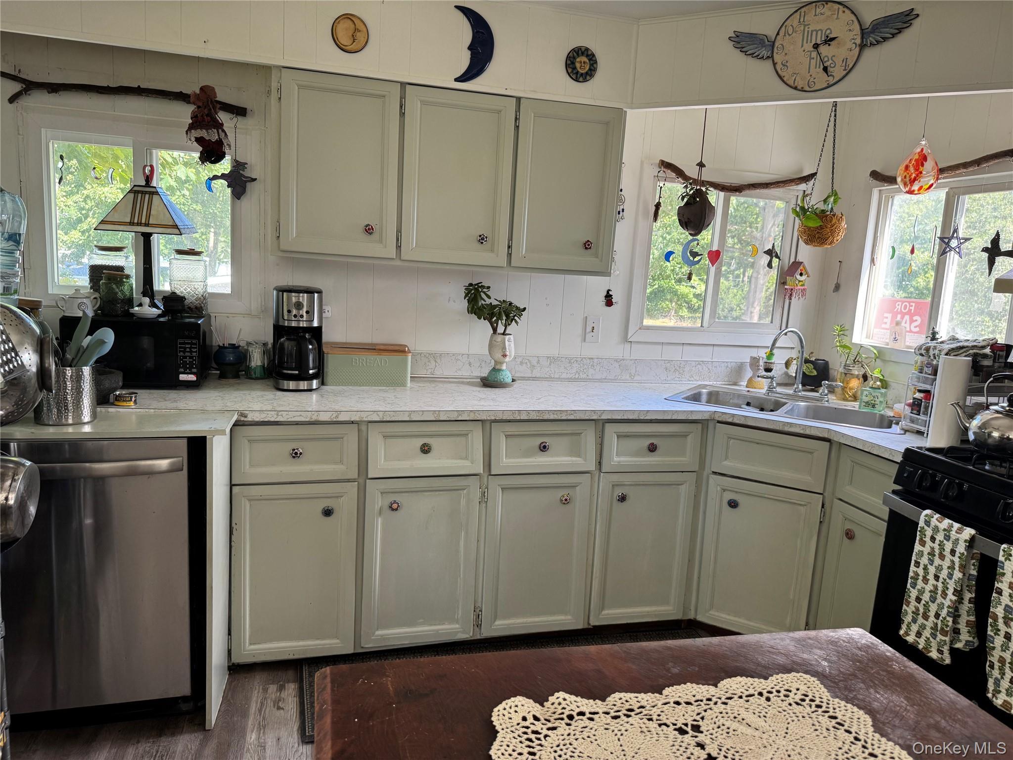 Single Family River Road  Suffolk County, NY 11933, MLS-986224-8