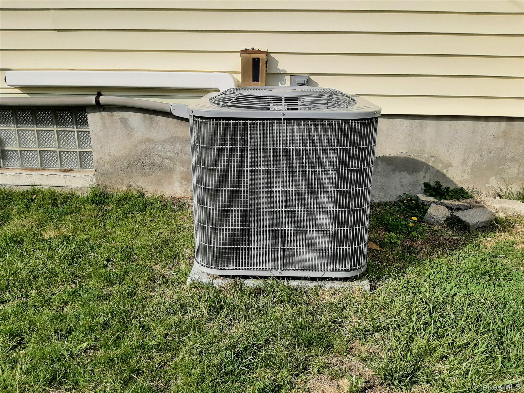 Single Family Hooker  Dutchess County, NY 12603, MLS-986227-22