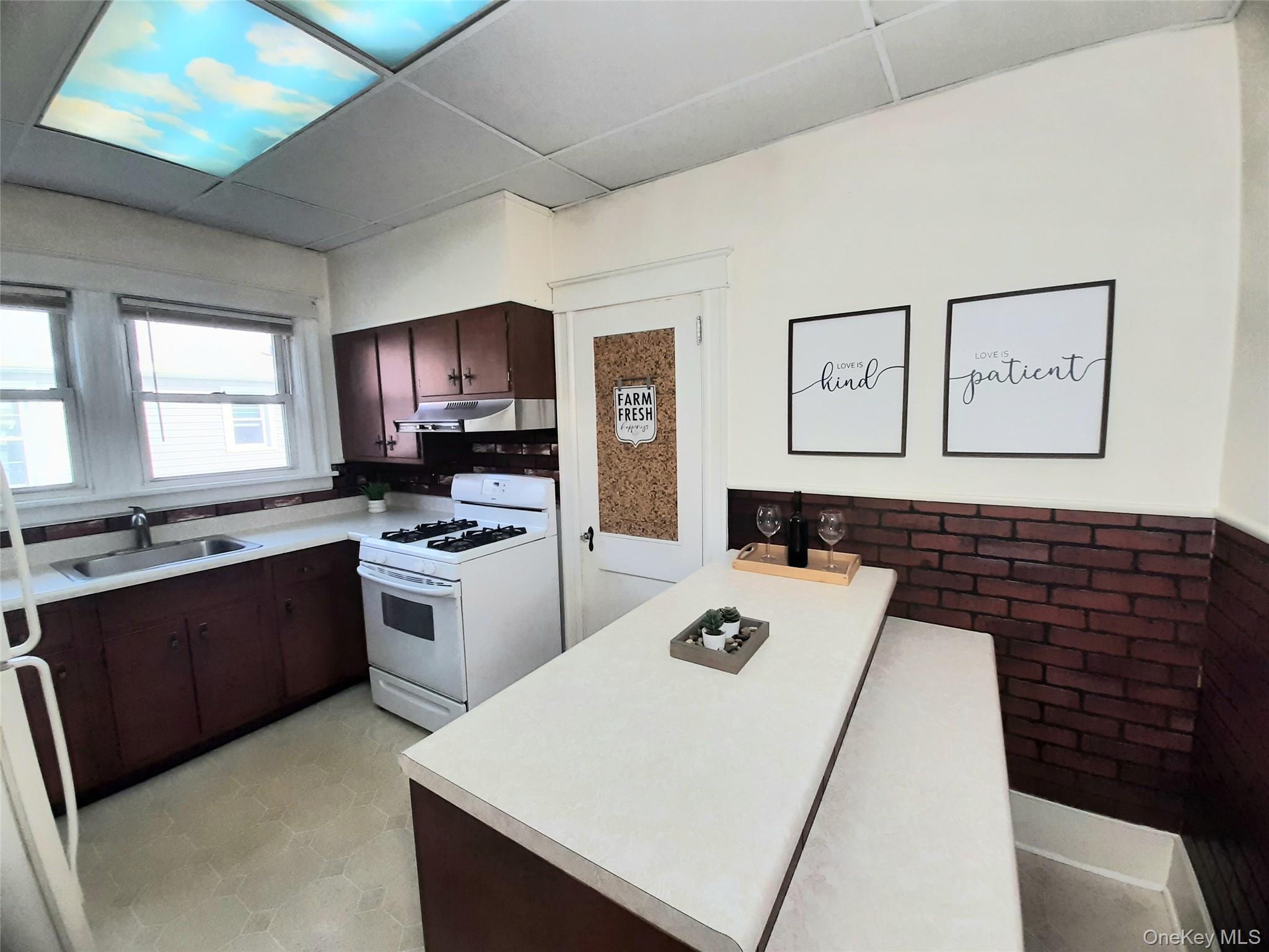 Single Family Hooker  Dutchess County, NY 12603, MLS-986227-6