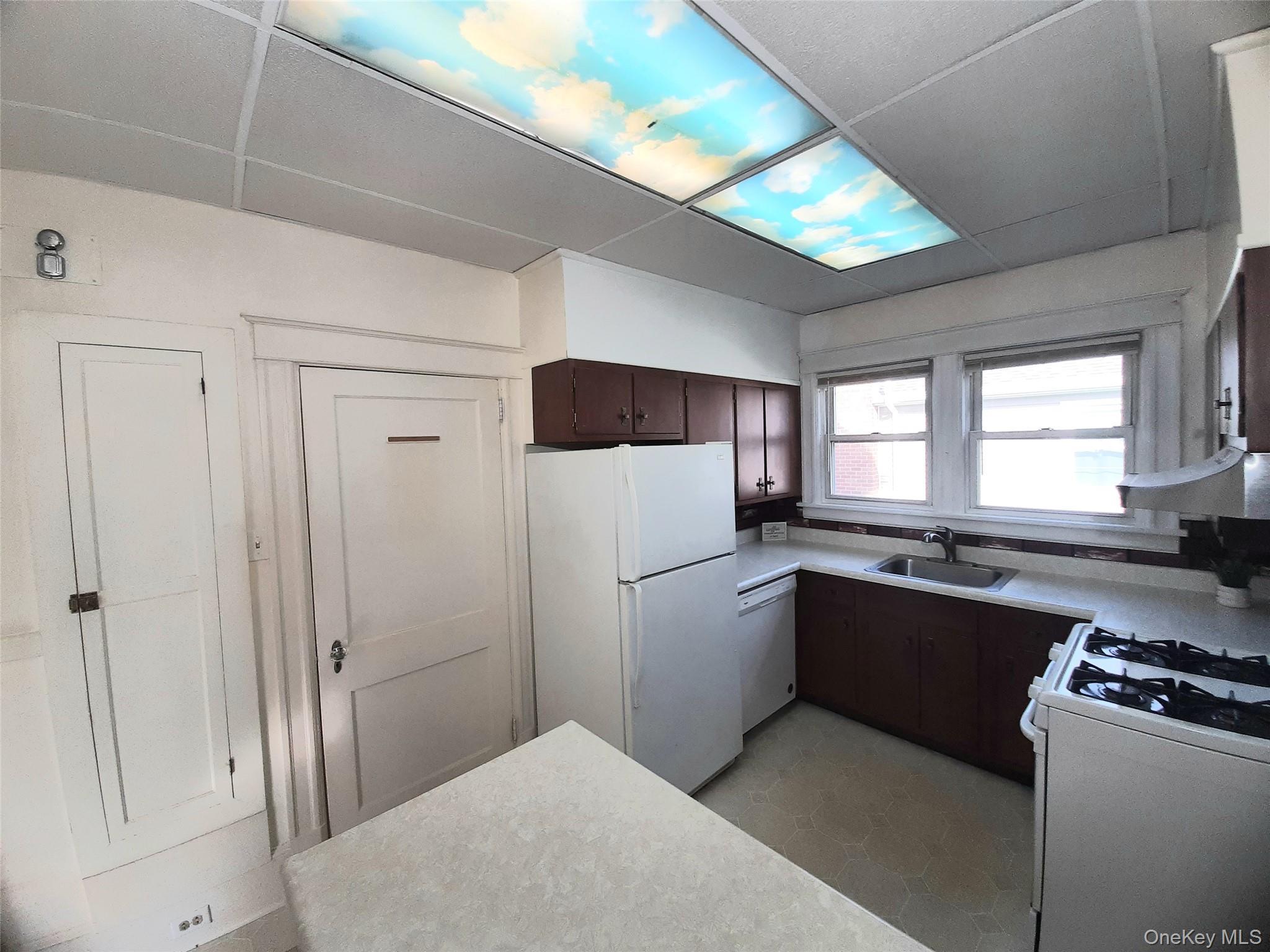 Single Family Hooker  Dutchess County, NY 12603, MLS-986227-7