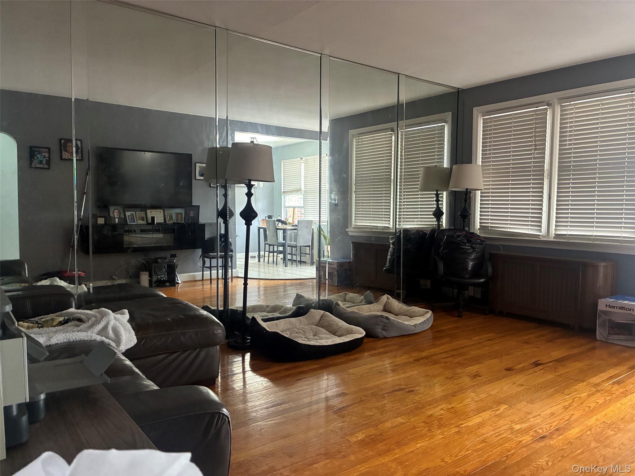 Single Family Tomlinson Bronx, NY 10461, MLS-986233-12