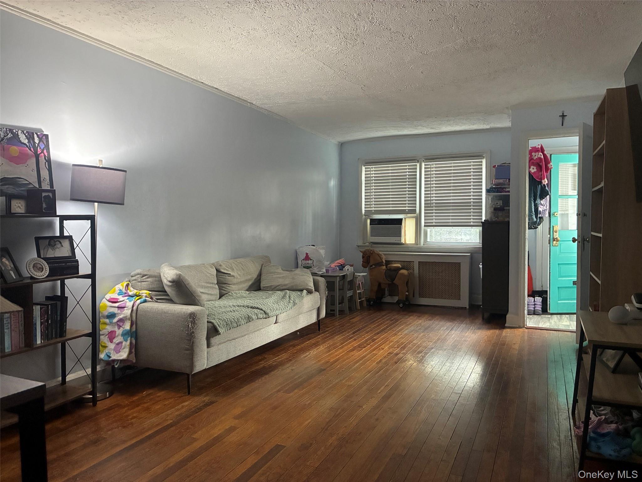 Single Family Tomlinson Bronx, NY 10461, MLS-986233-15