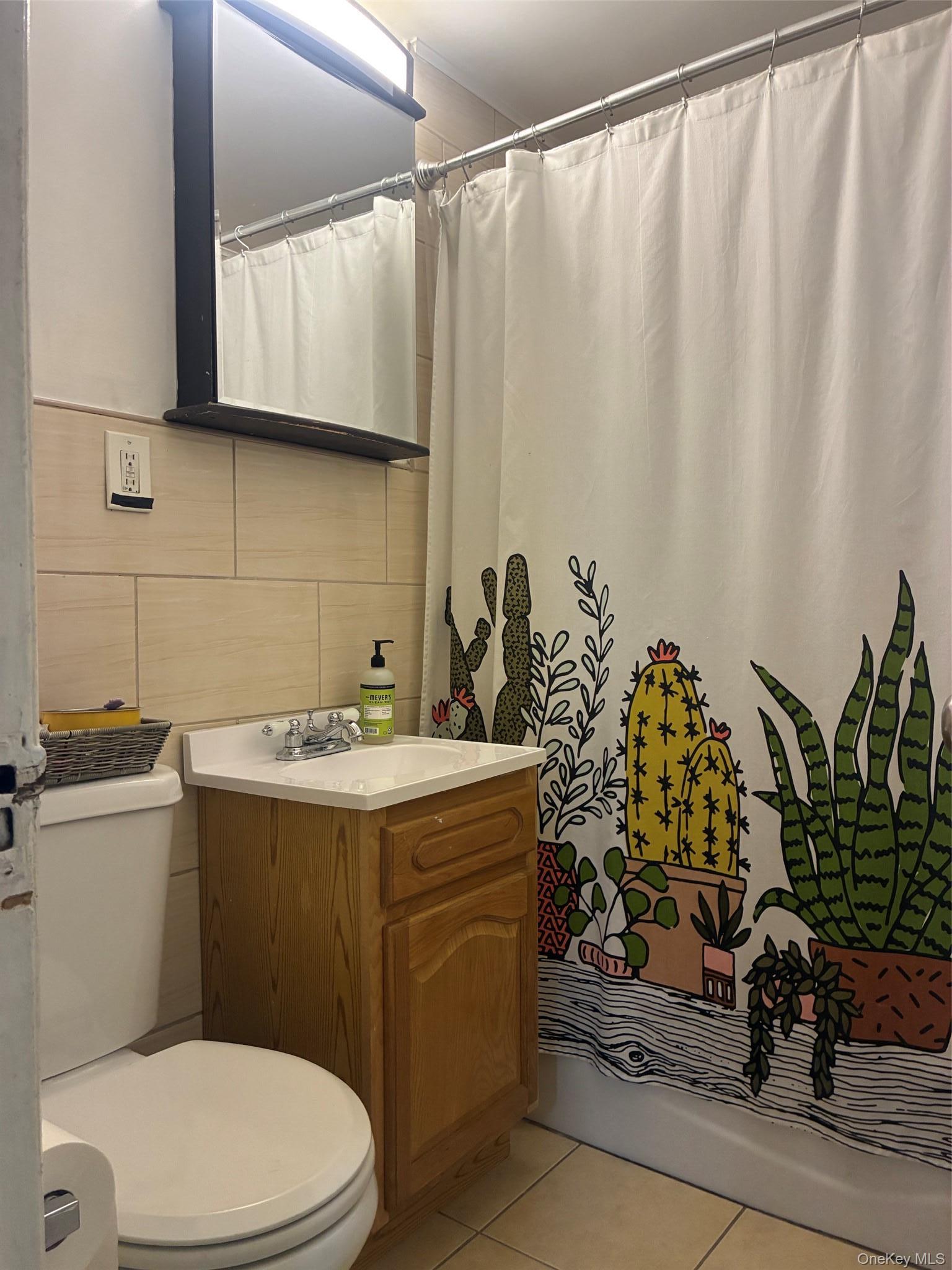 Single Family Tomlinson Bronx, NY 10461, MLS-986233-17