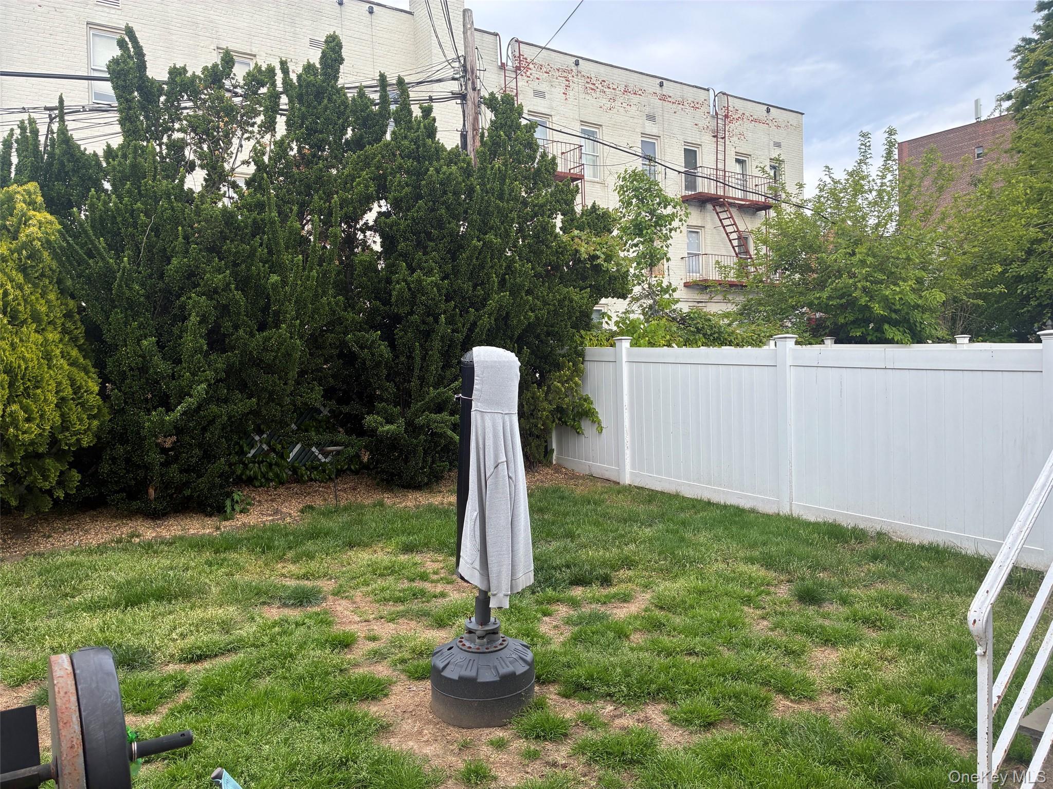 Single Family Tomlinson Bronx, NY 10461, MLS-986233-19