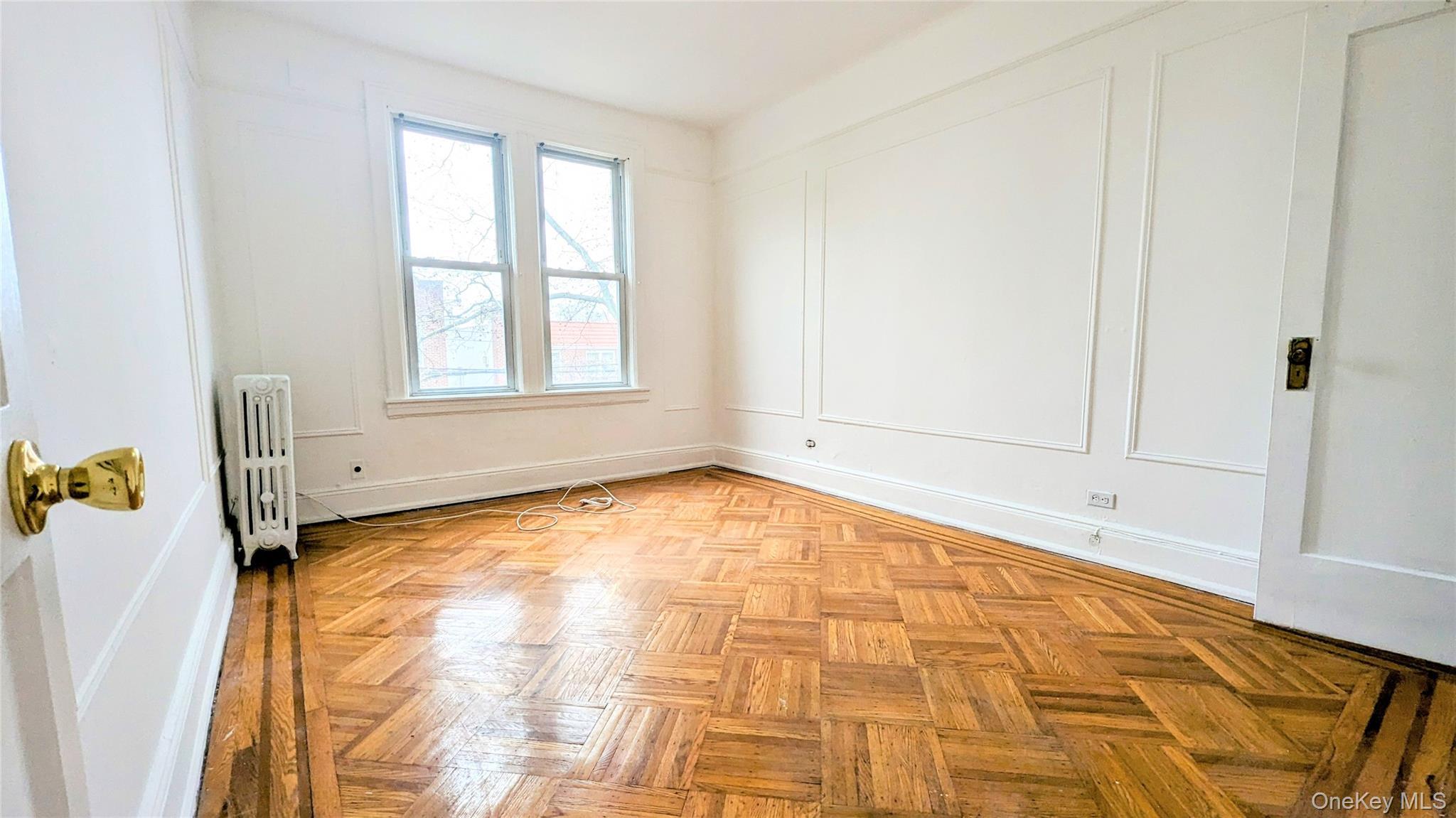Single Family 21st Drive  Queens, NY 11105, MLS-986255-27