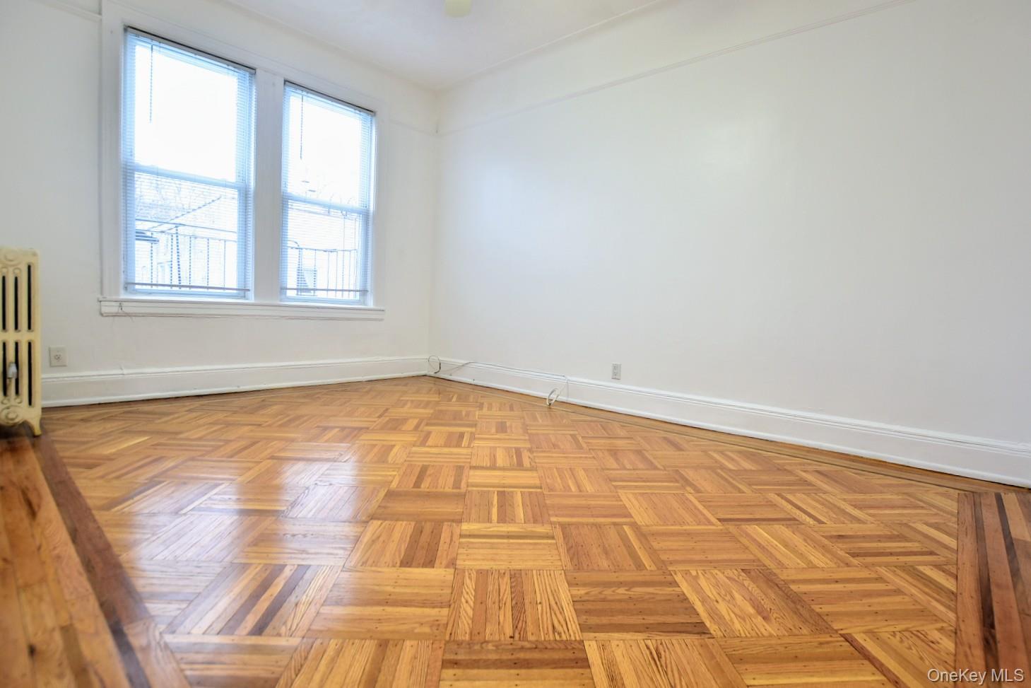 Single Family 21st Drive  Queens, NY 11105, MLS-986255-31