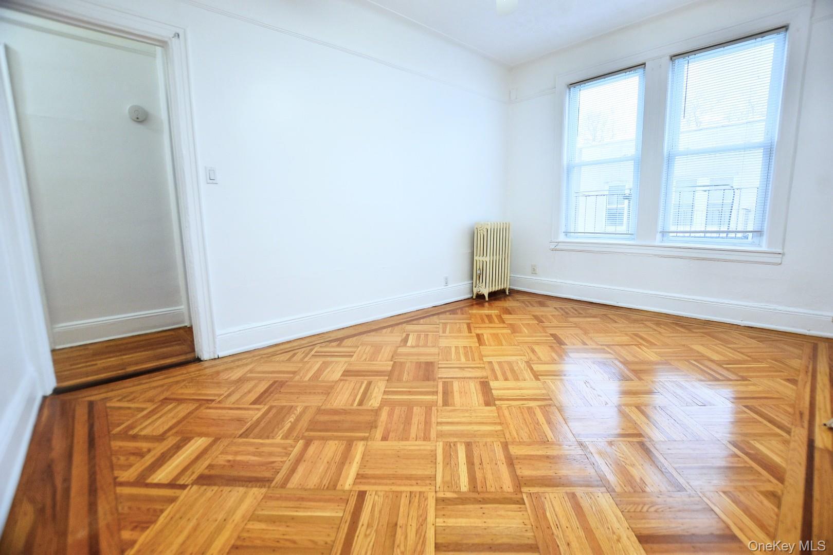 Single Family 21st Drive  Queens, NY 11105, MLS-986255-34