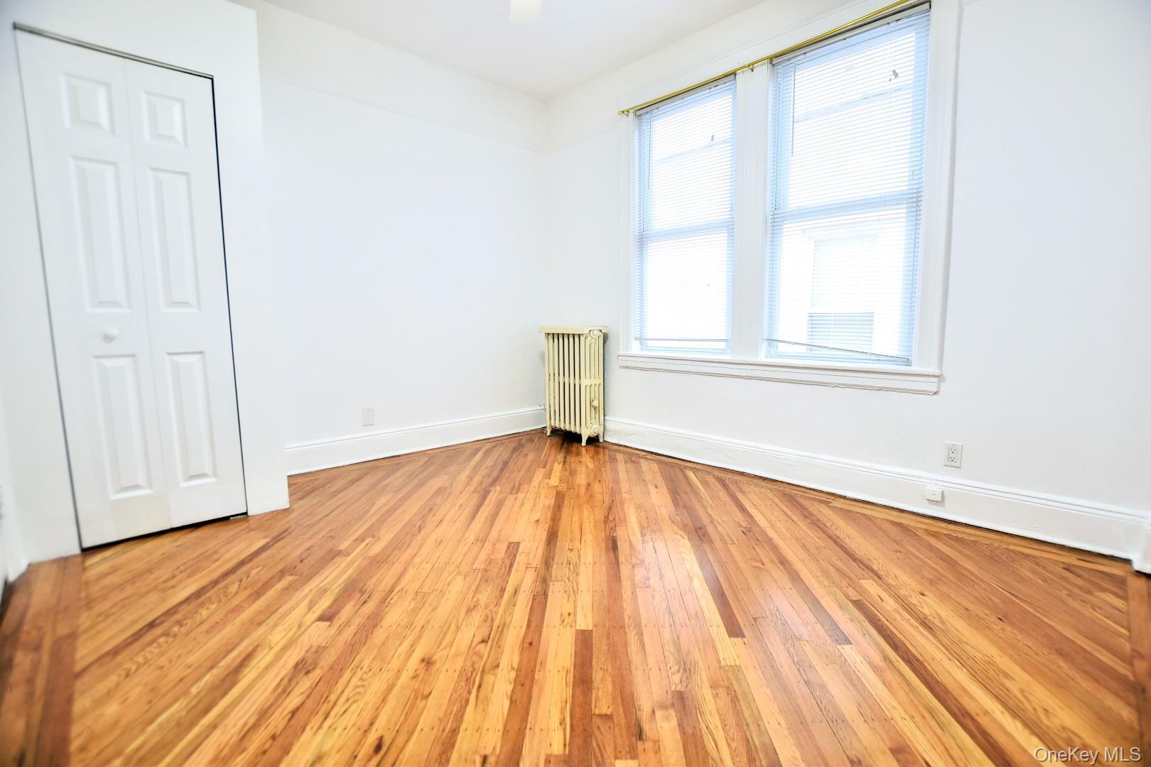 Single Family 21st Drive  Queens, NY 11105, MLS-986255-36