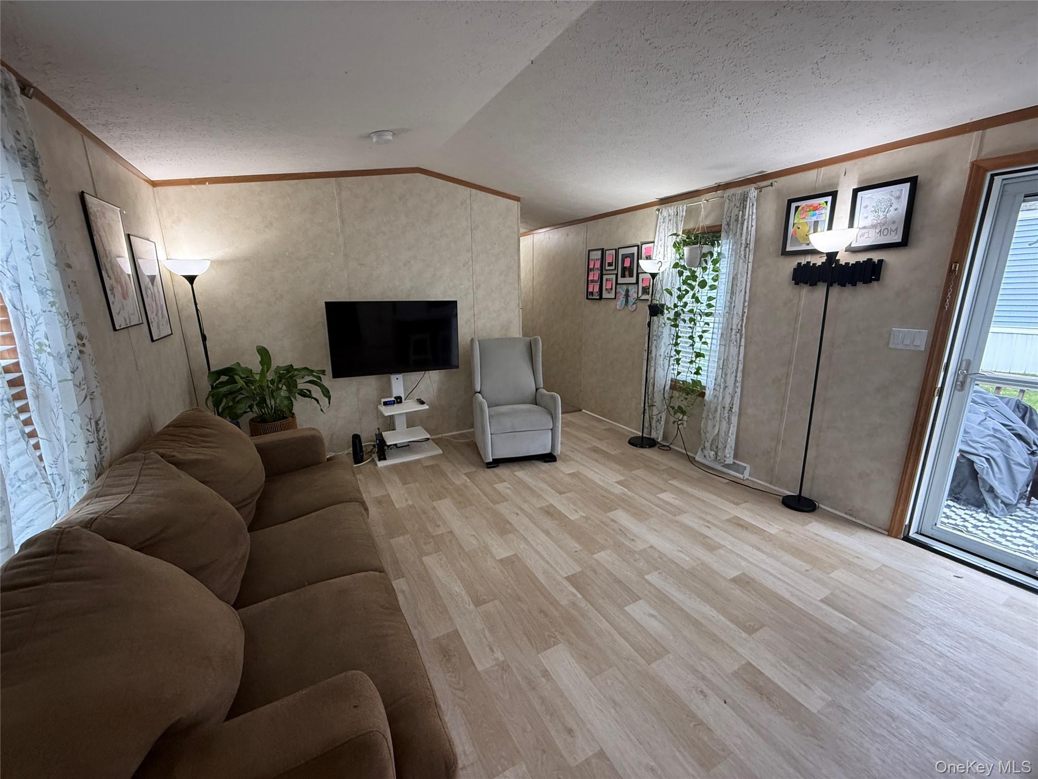 Single Family Sandgate  Orange County, NY 12553, MLS-986257-8