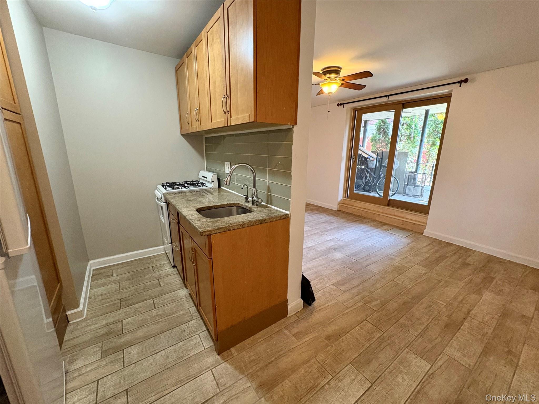 Apartment 69th St  Queens, NY 11379, MLS-986263-5