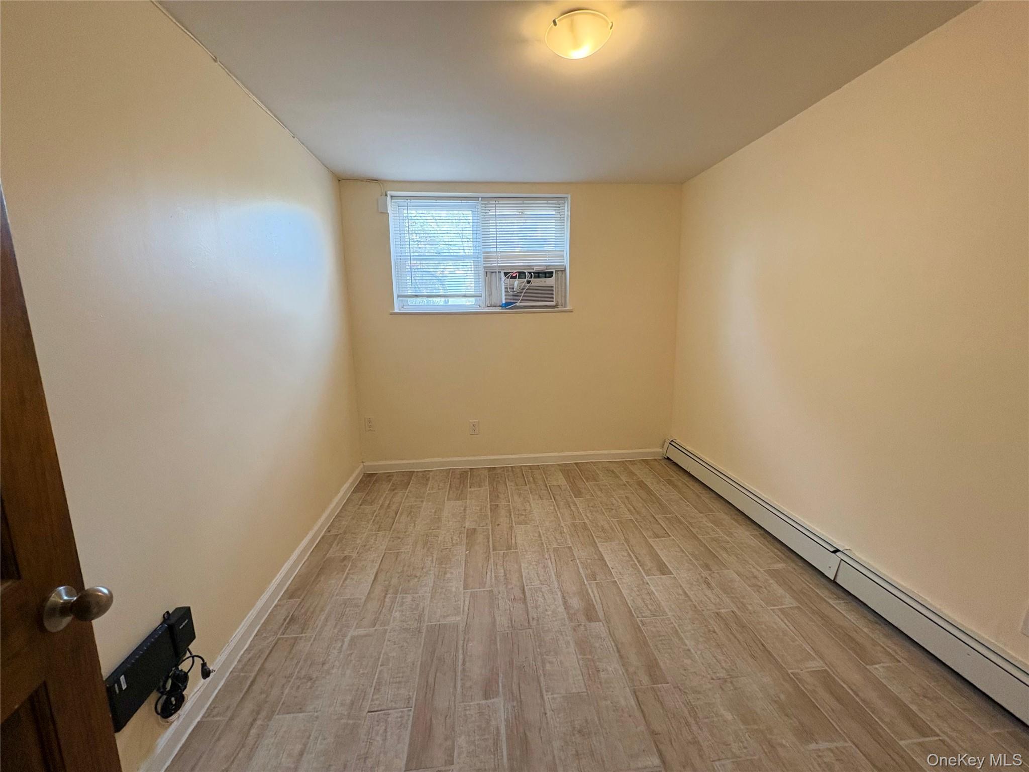 Apartment 69th St  Queens, NY 11379, MLS-986263-6