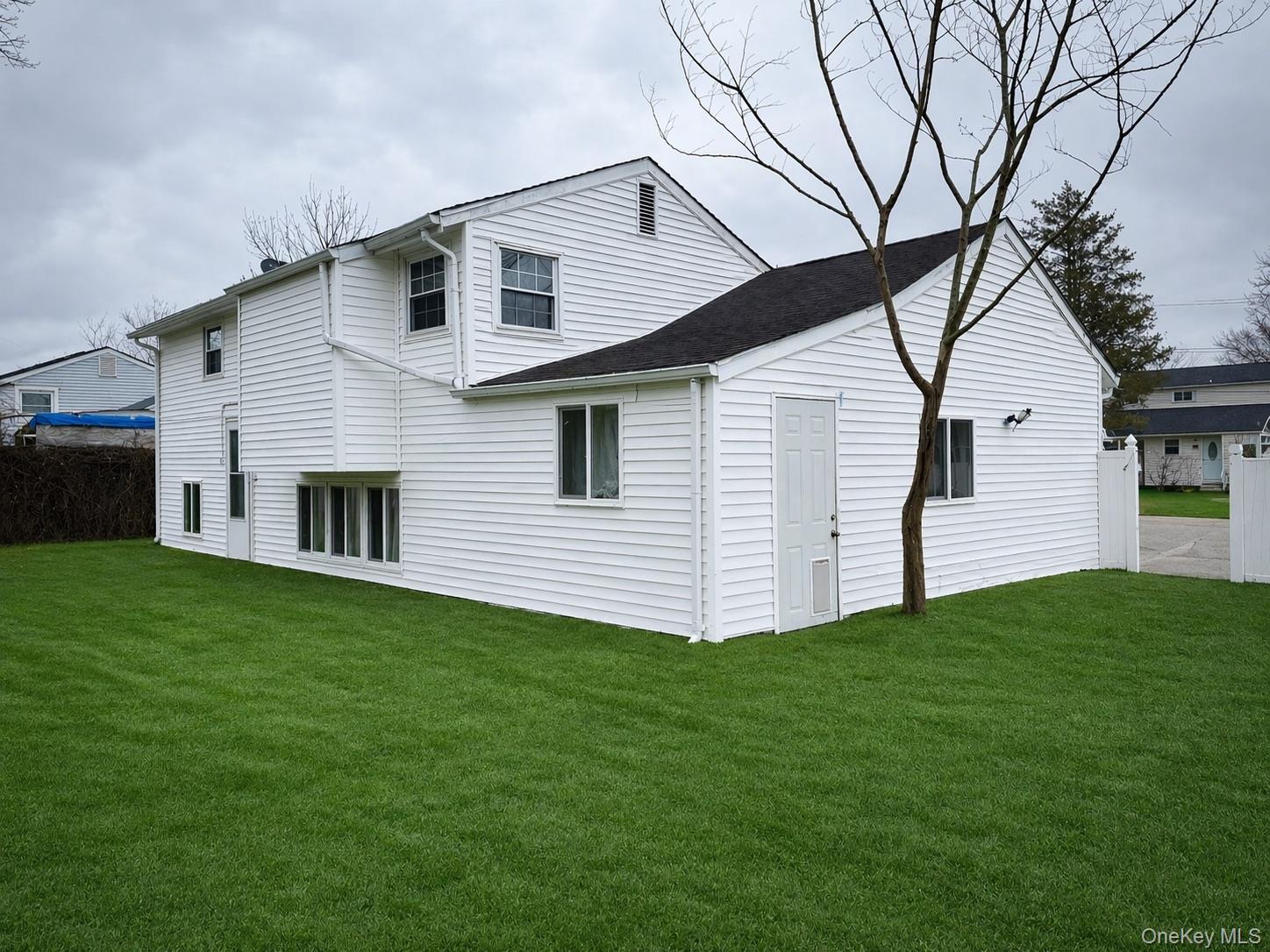 Single Family Devon Avenue  Suffolk County, NY 11763, MLS-986283-2