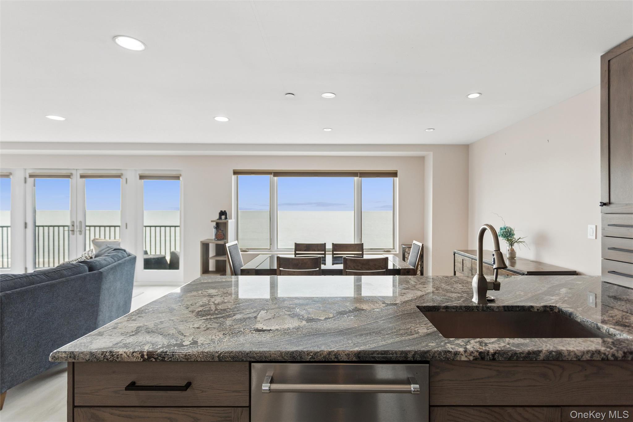 Condo Broadway  Nassau County, NY 11561, MLS-986288-10