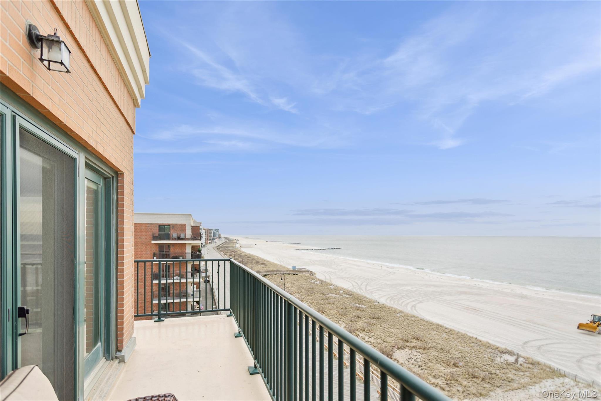 Condo Broadway  Nassau County, NY 11561, MLS-986288-3