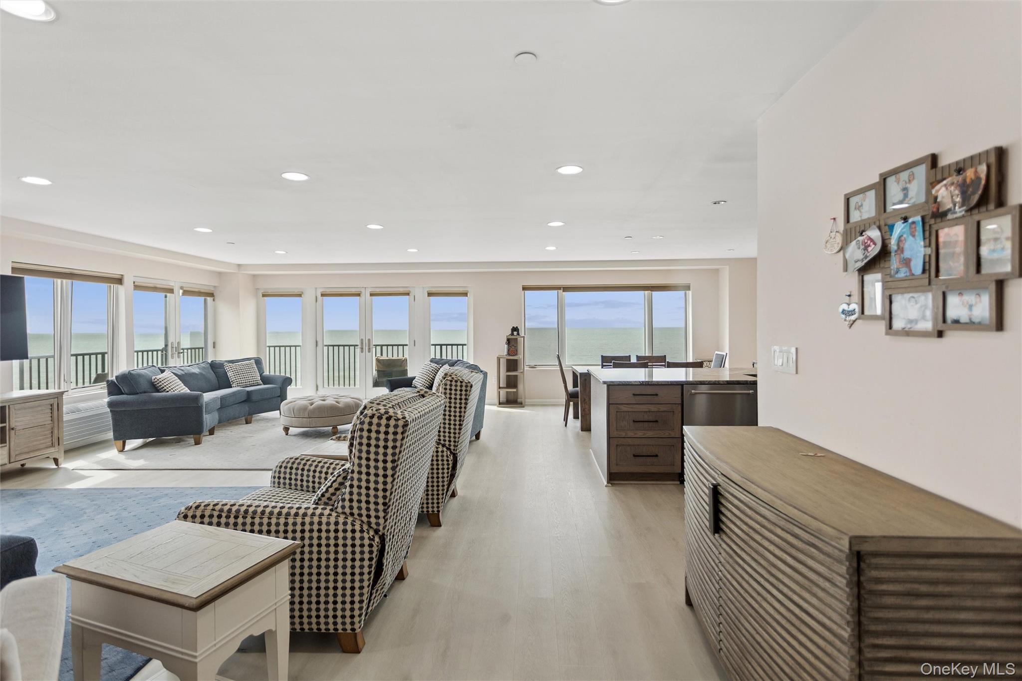 Condo Broadway  Nassau County, NY 11561, MLS-986288-5