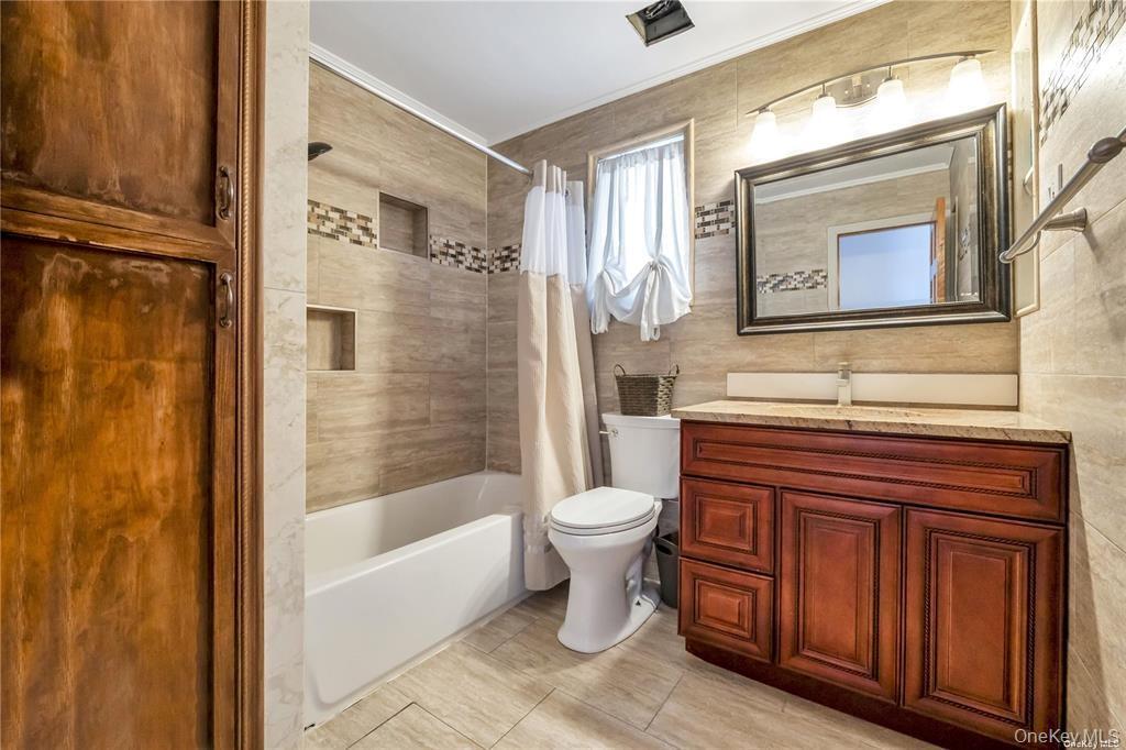 Single Family 192nd Street Queens, NY 11365, MLS-986340-26
