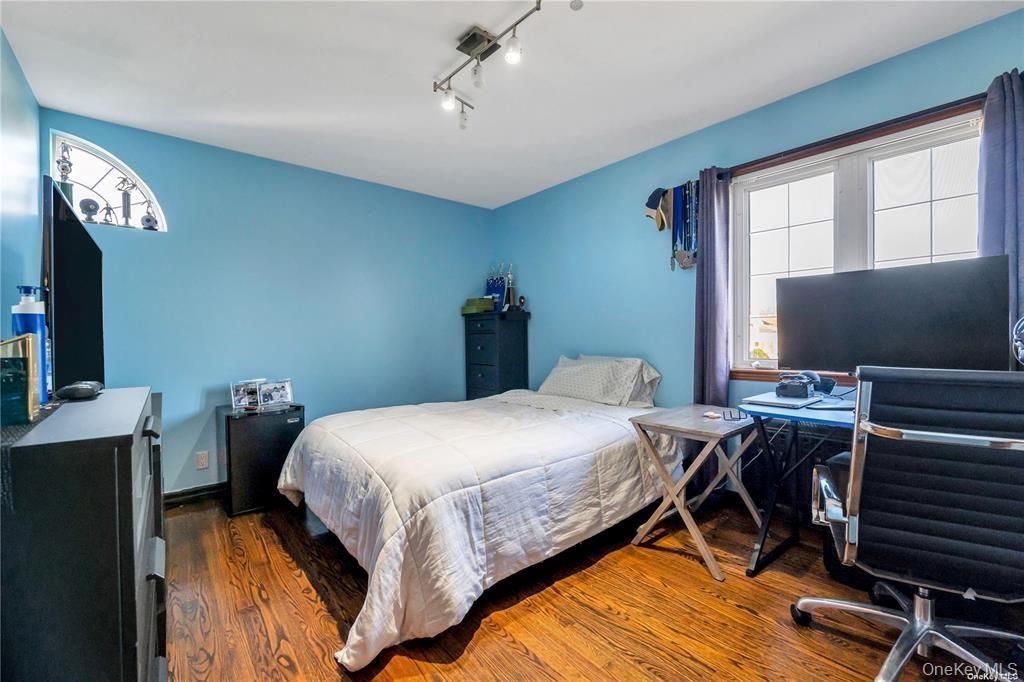 Single Family 192nd Street Queens, NY 11365, MLS-986340-27