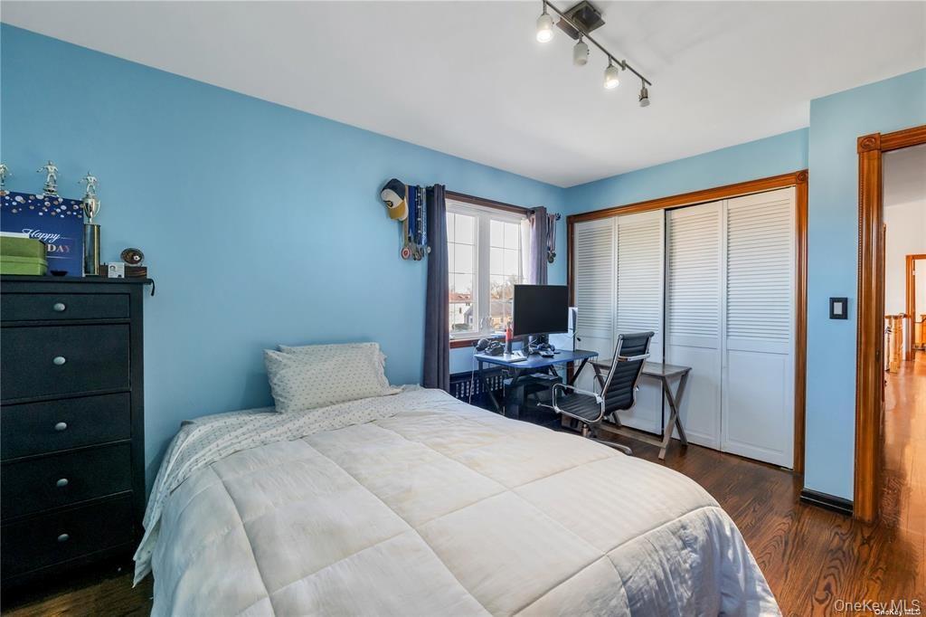 Single Family 192nd Street Queens, NY 11365, MLS-986340-28
