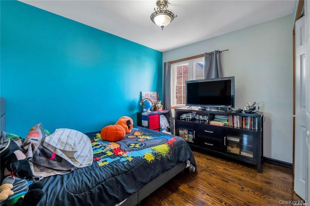 Single Family 192nd Street Queens, NY 11365, MLS-986340-29