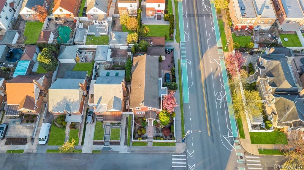Single Family 192nd Street  Queens, NY 11365, MLS-986340-31