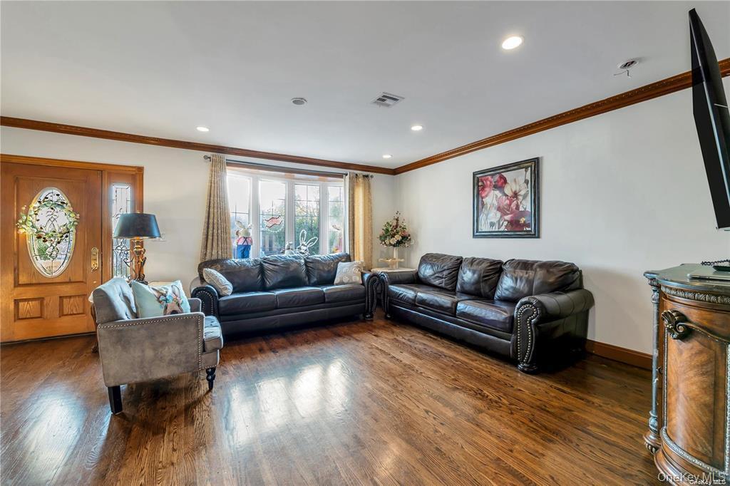 Single Family 192nd Street Queens, NY 11365, MLS-986340-8
