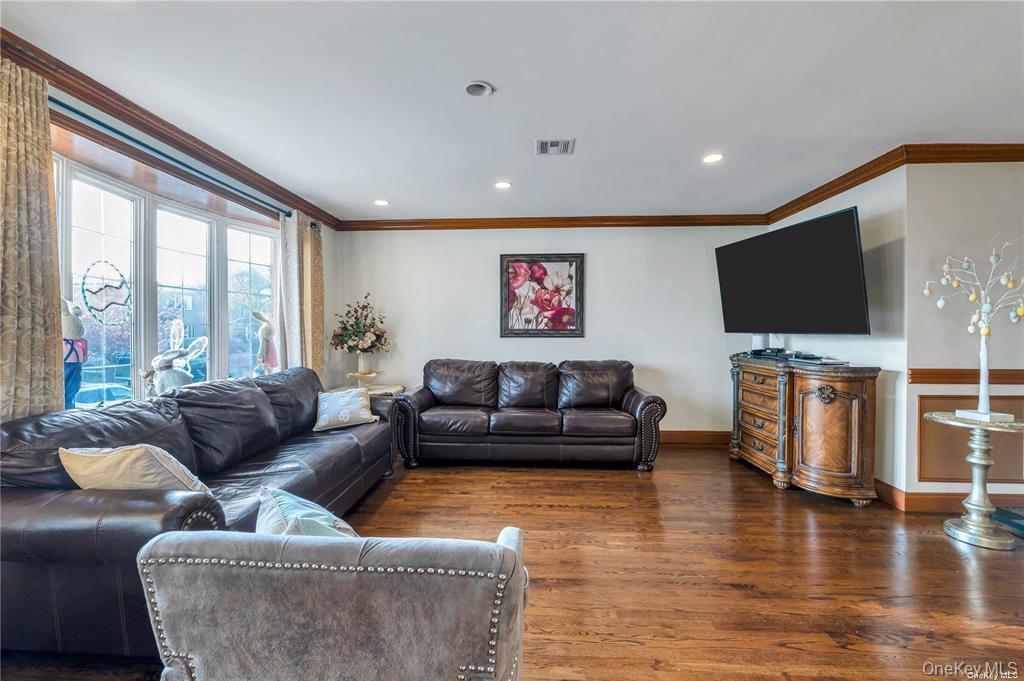 Single Family 192nd Street Queens, NY 11365, MLS-986340-9