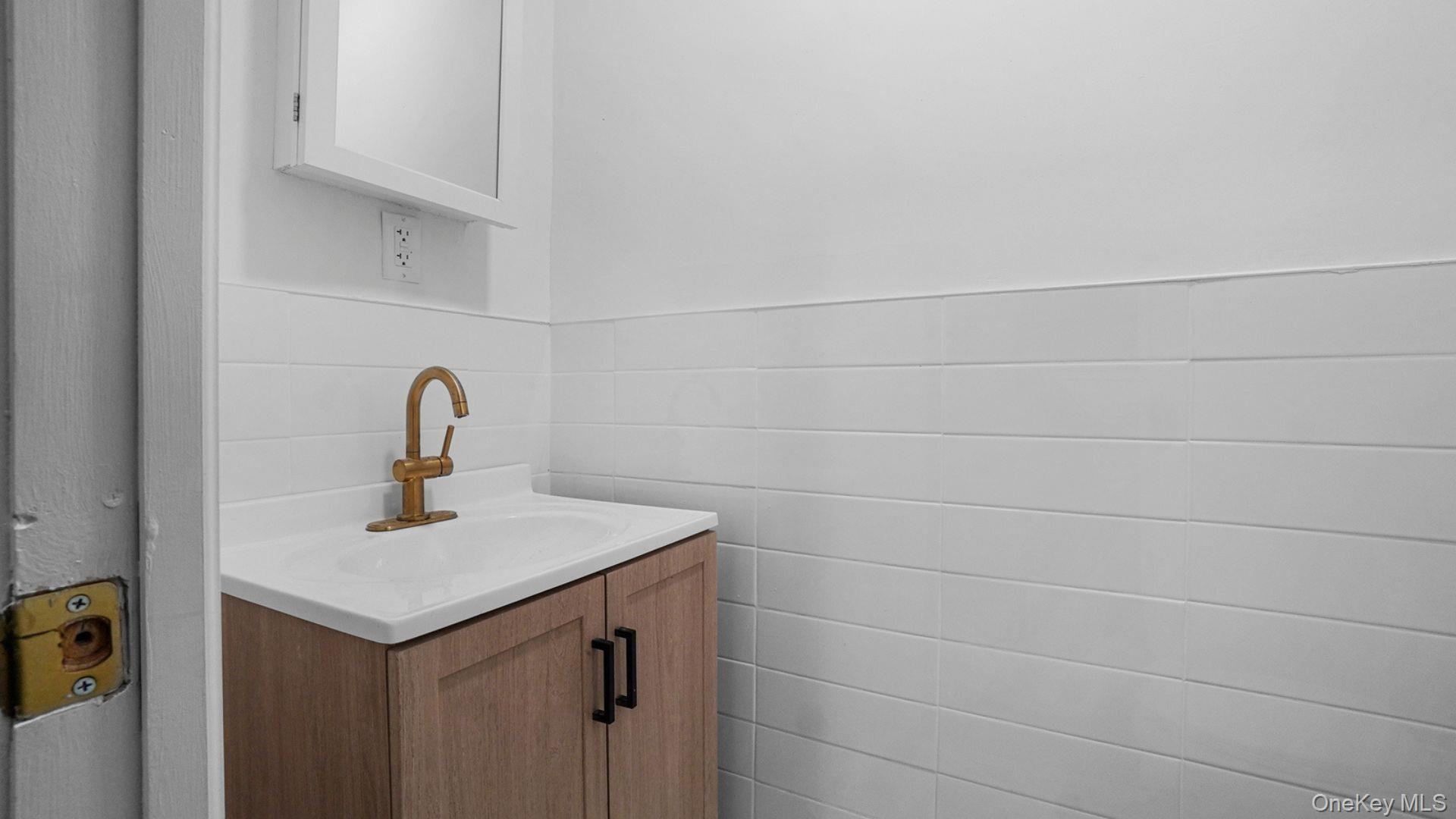 Single Family 182nd  Bronx, NY 10457, MLS-986350-16