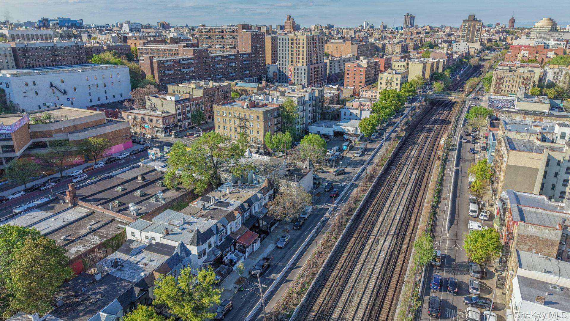 Single Family 182nd  Bronx, NY 10457, MLS-986350-22