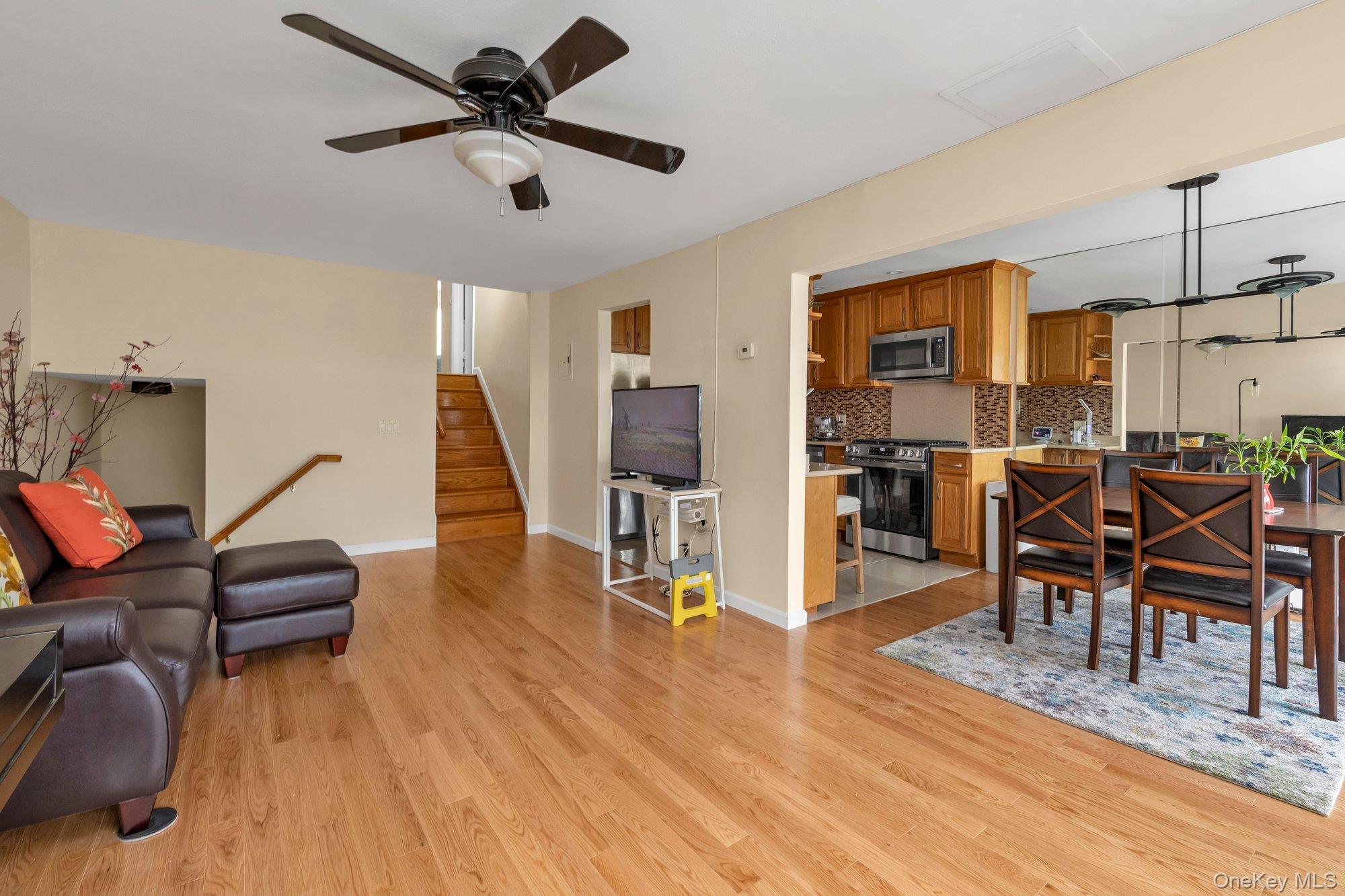 Condo Riverside  Queens, NY 11357, MLS-986351-10