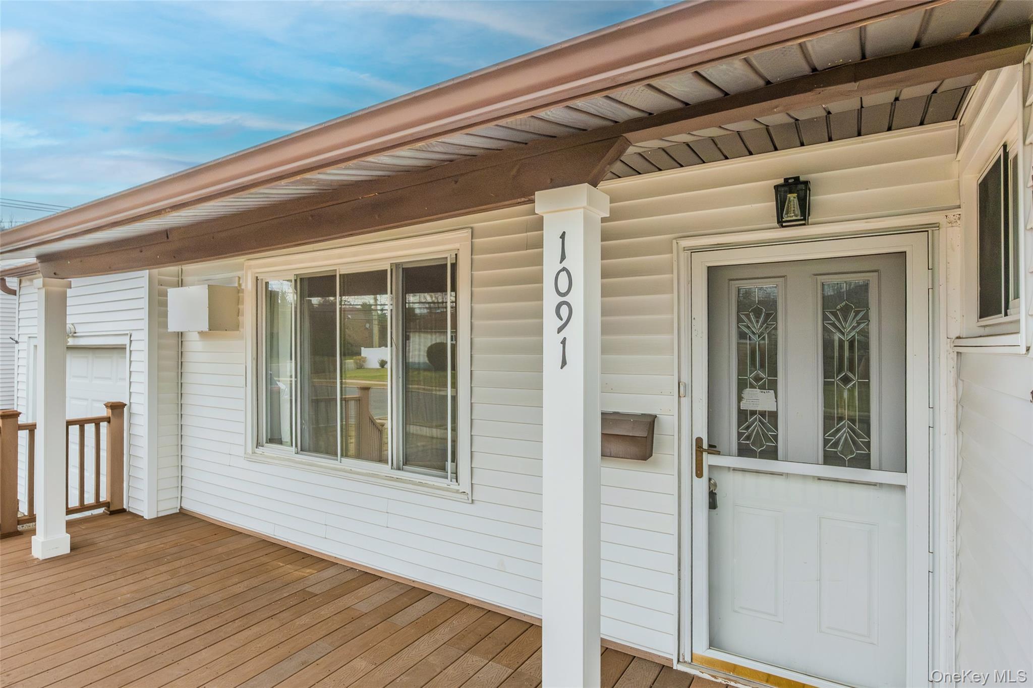 Single Family Gardiner  Suffolk County, NY 11706, MLS-986360-2