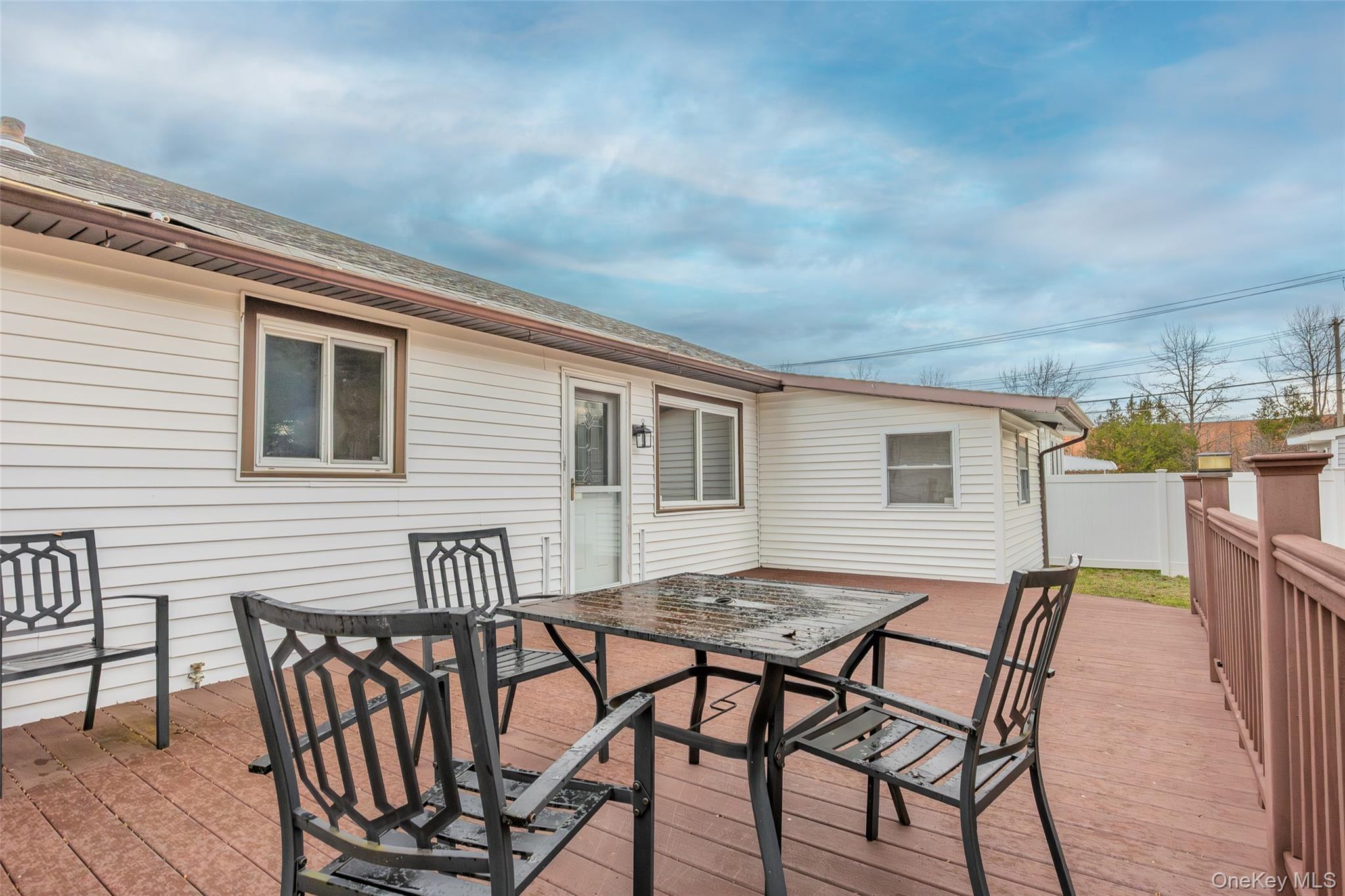 Single Family Gardiner  Suffolk County, NY 11706, MLS-986360-30