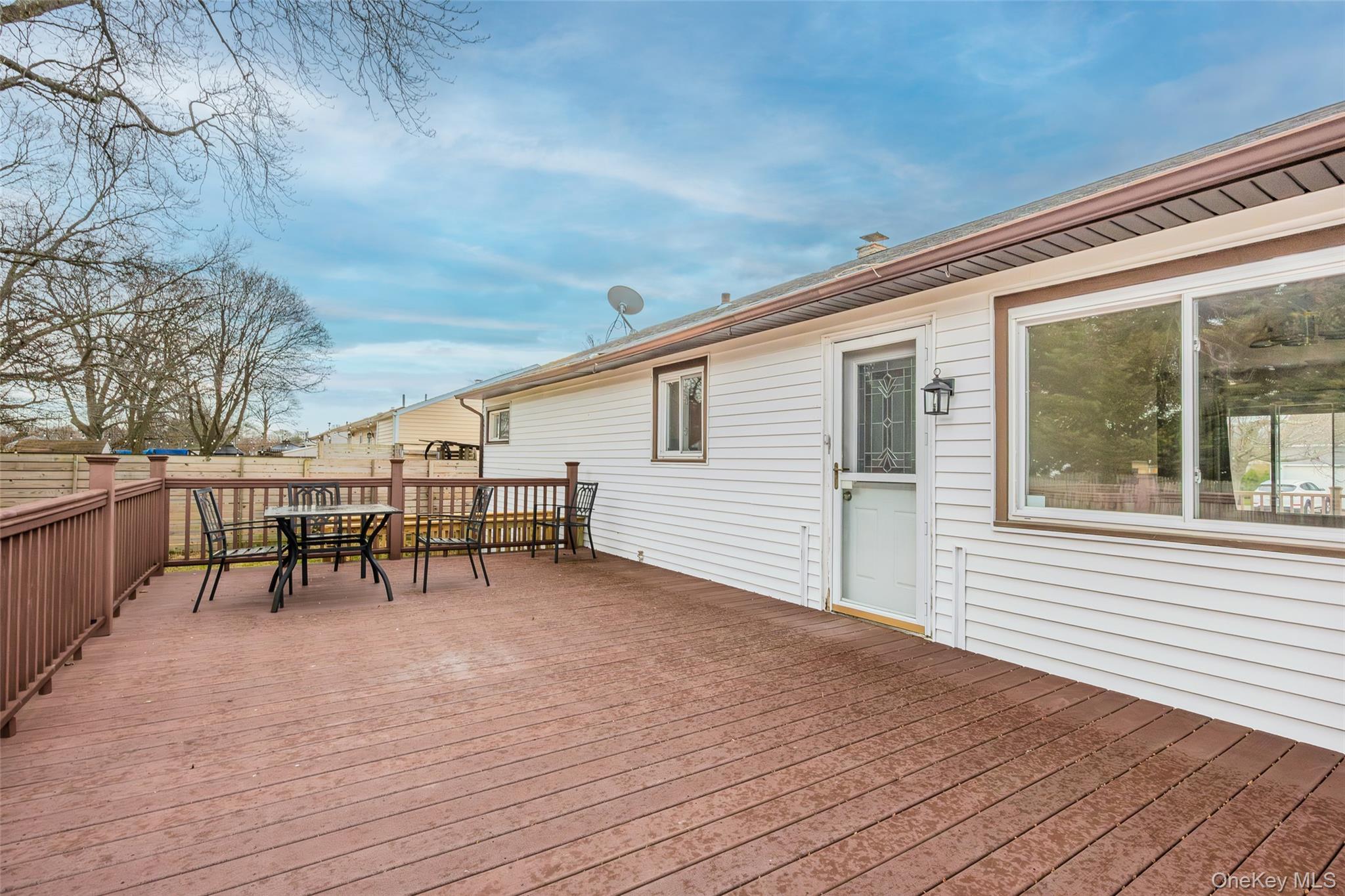 Single Family Gardiner  Suffolk County, NY 11706, MLS-986360-31