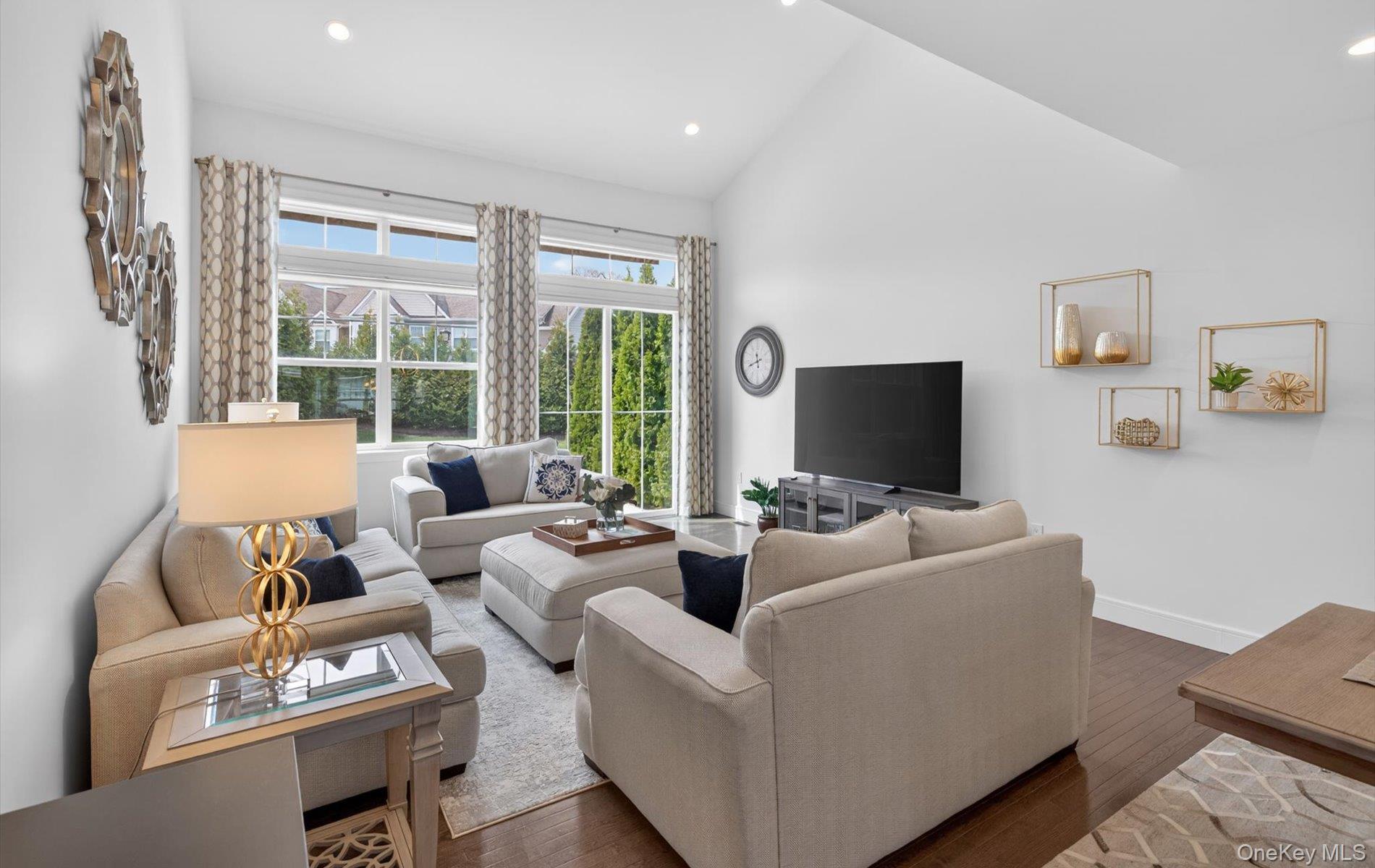 Condo Bellflower  Suffolk County, NY 11787, MLS-986377-15