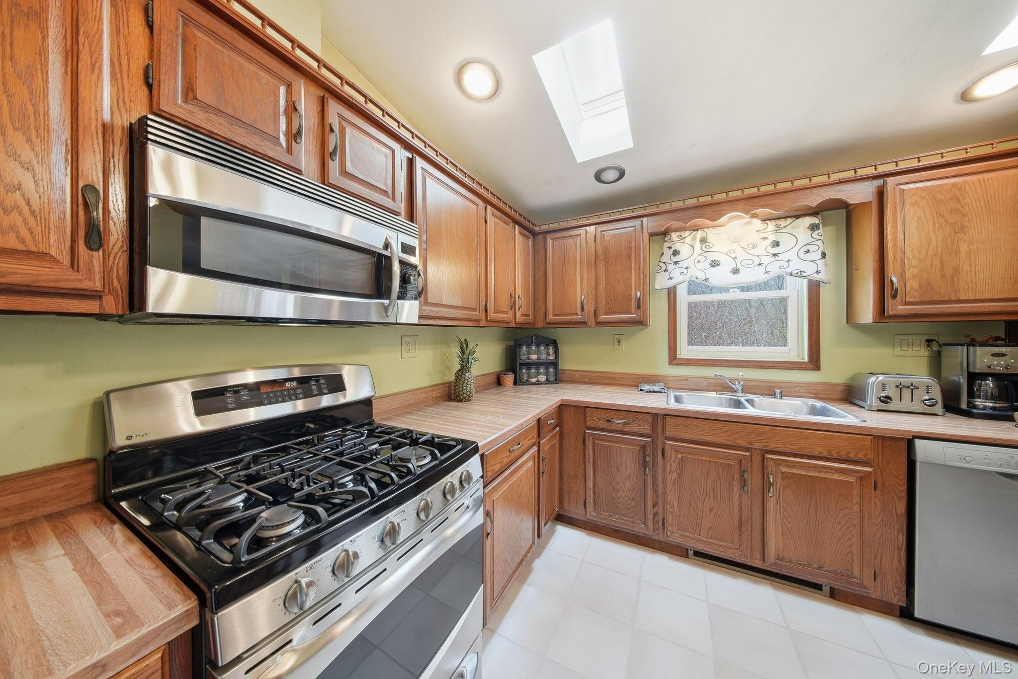 Single Family Mountain  Orange County, NY 12771, MLS-986378-7