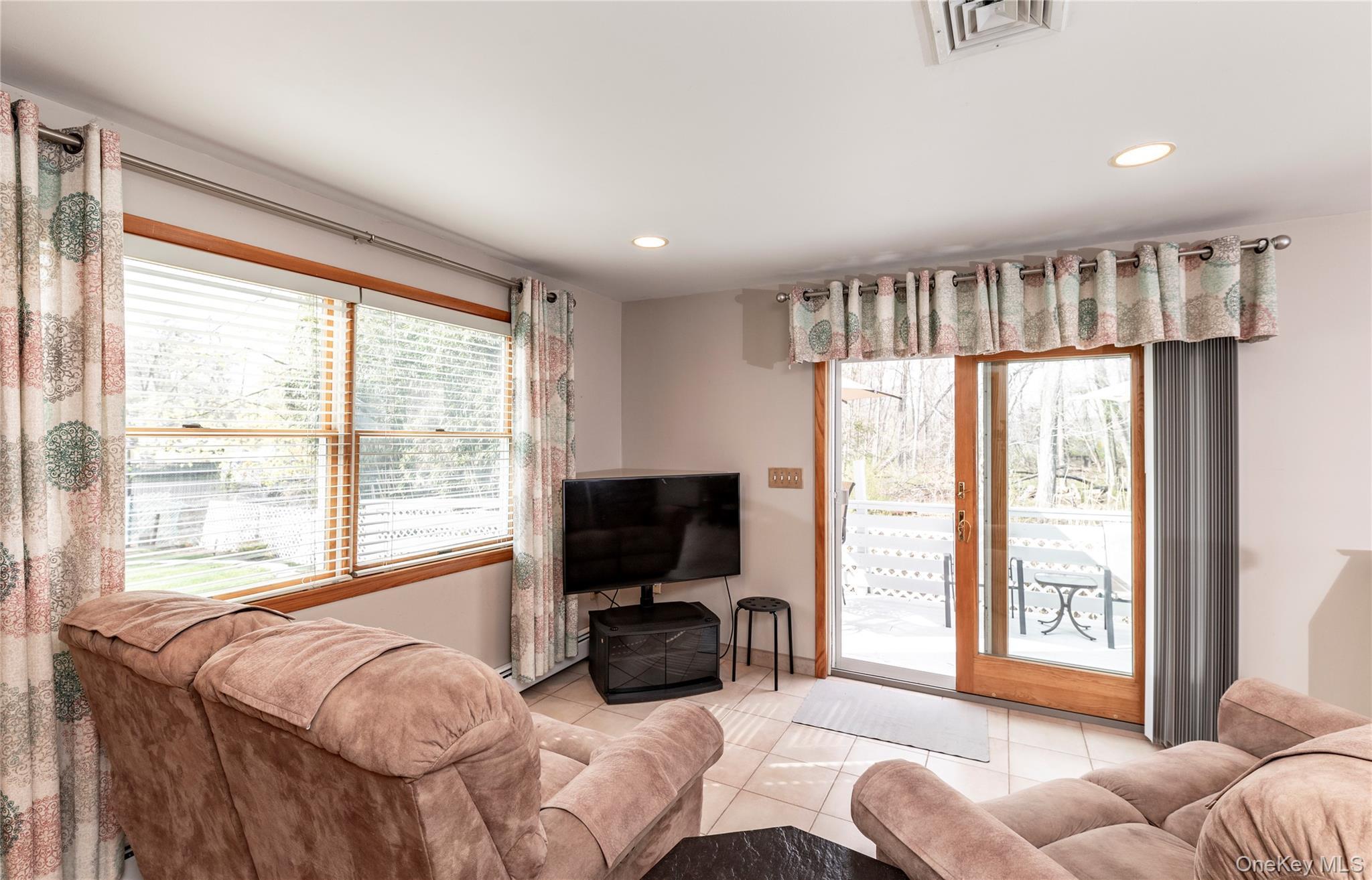 Single Family Lake  Rockland County, NY 10989, MLS-986394-14
