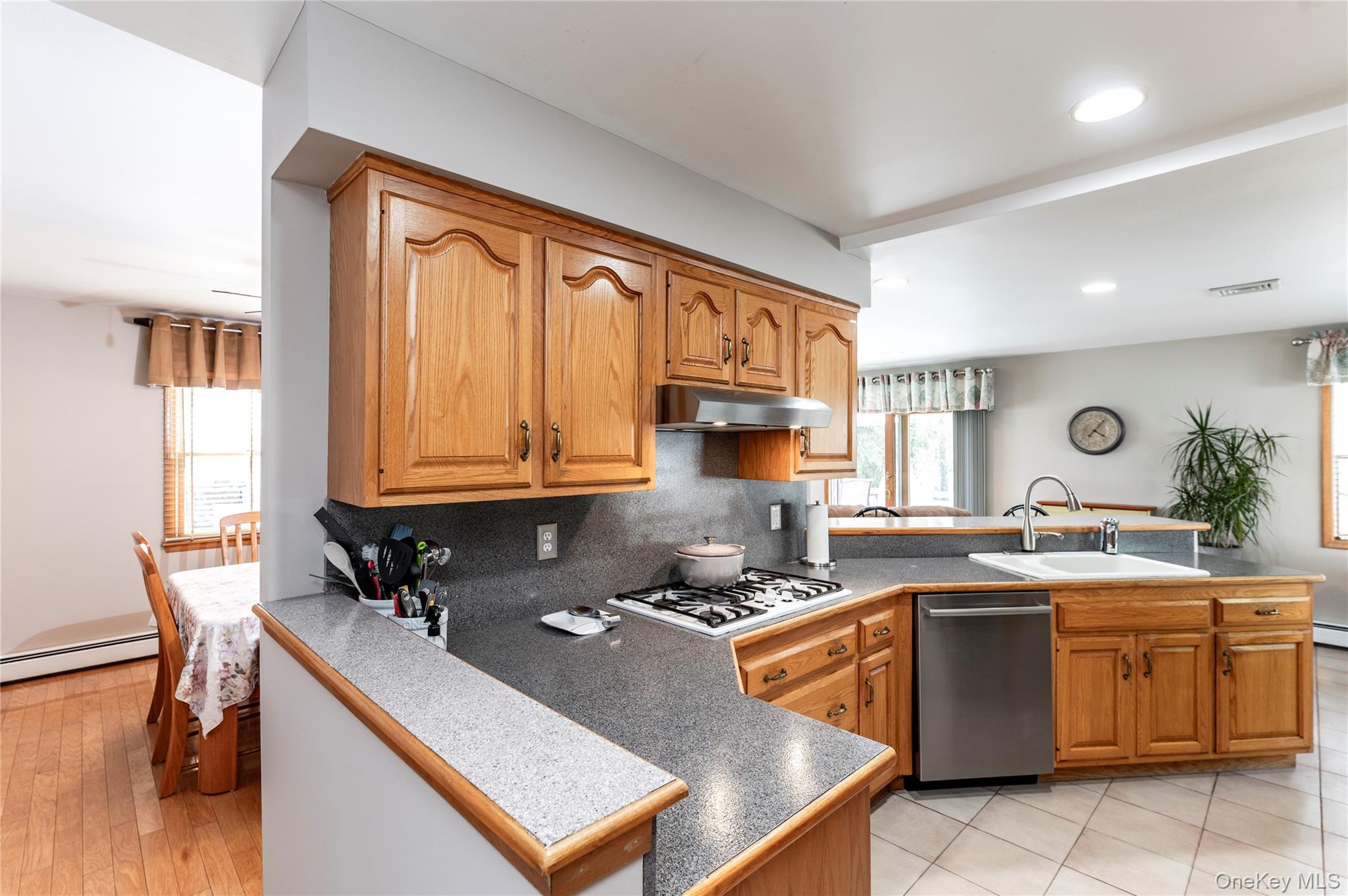 Single Family Lake  Rockland County, NY 10989, MLS-986394-9
