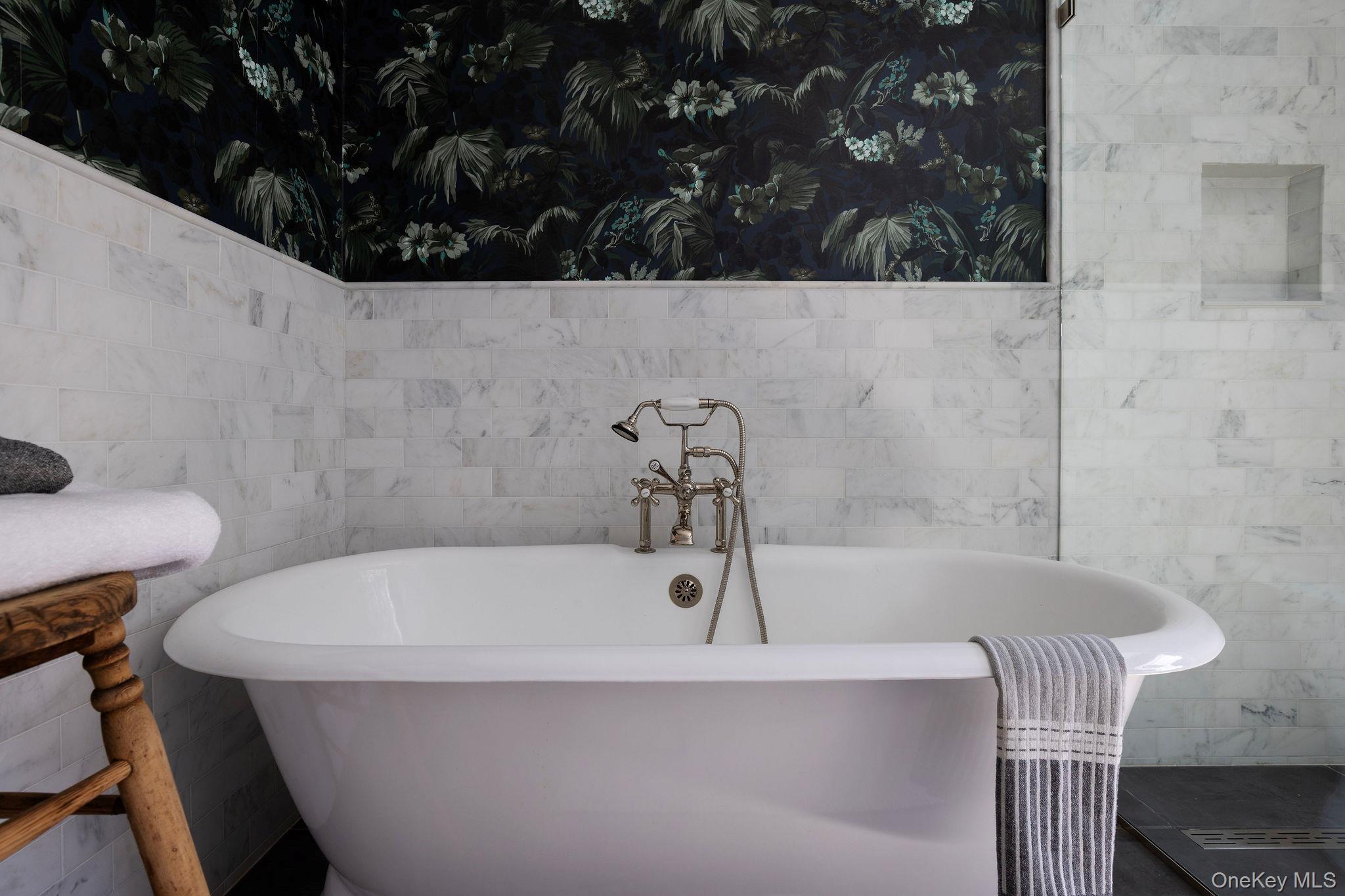 Single Family Hallihans Hill  Ulster County, NY 12401, MLS-986405-11